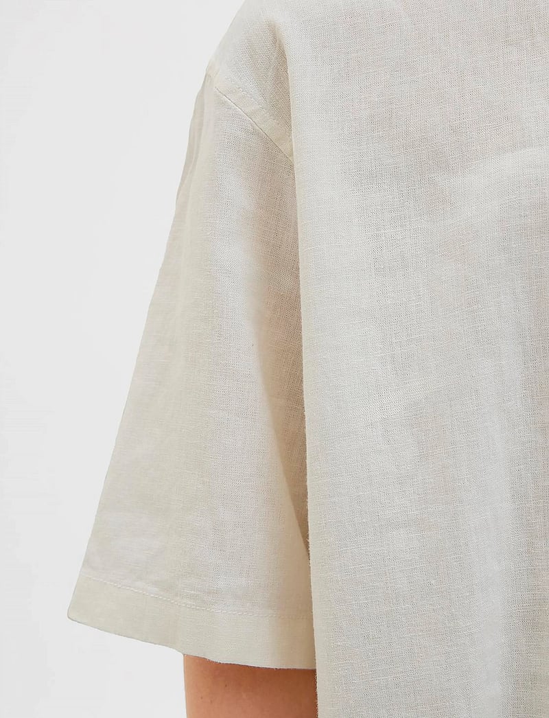 Jack & Jones - JORPAROS OVERSIZED SHIRT SS JNR - kurzärmlige hemden - antique white - 4