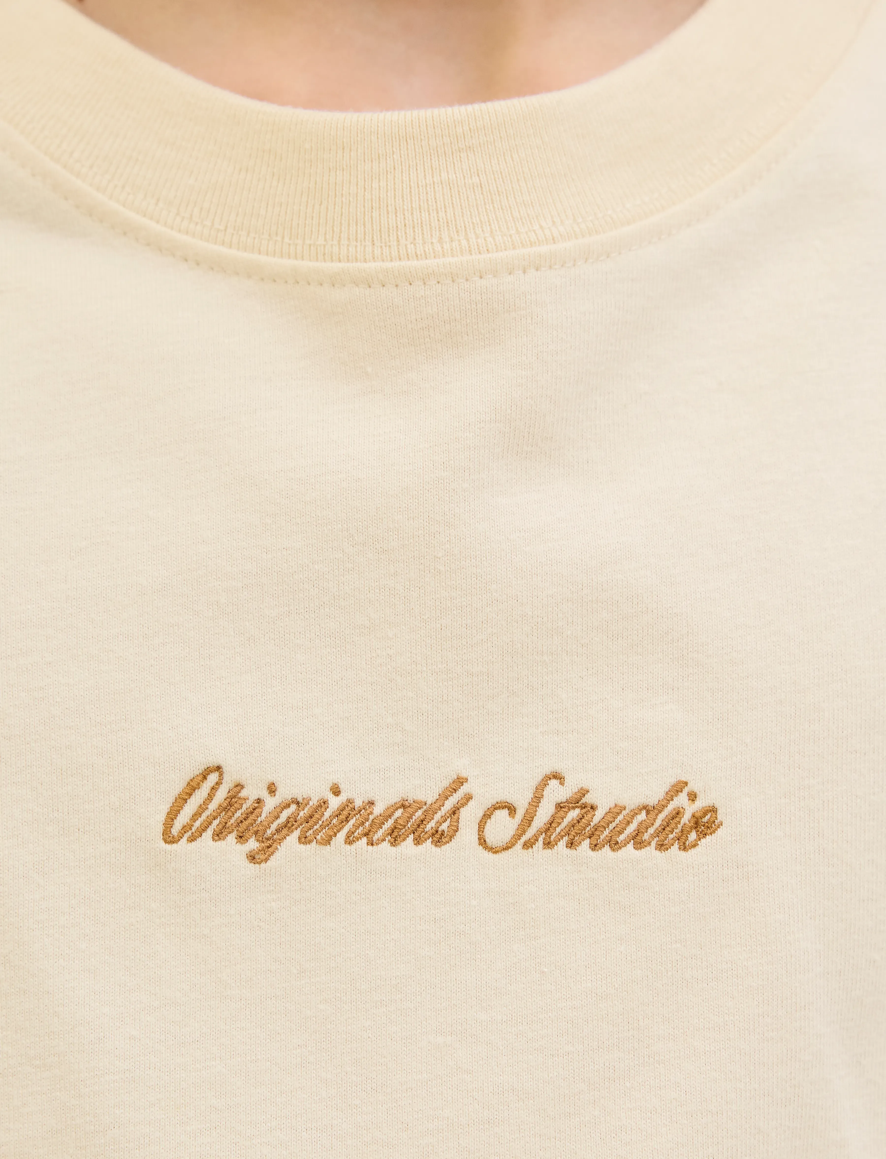 Jack & Jones - JORNORREBRO EMB TEE SS CN NOOS JNR - kortærmede t-shirts - antique white - 3