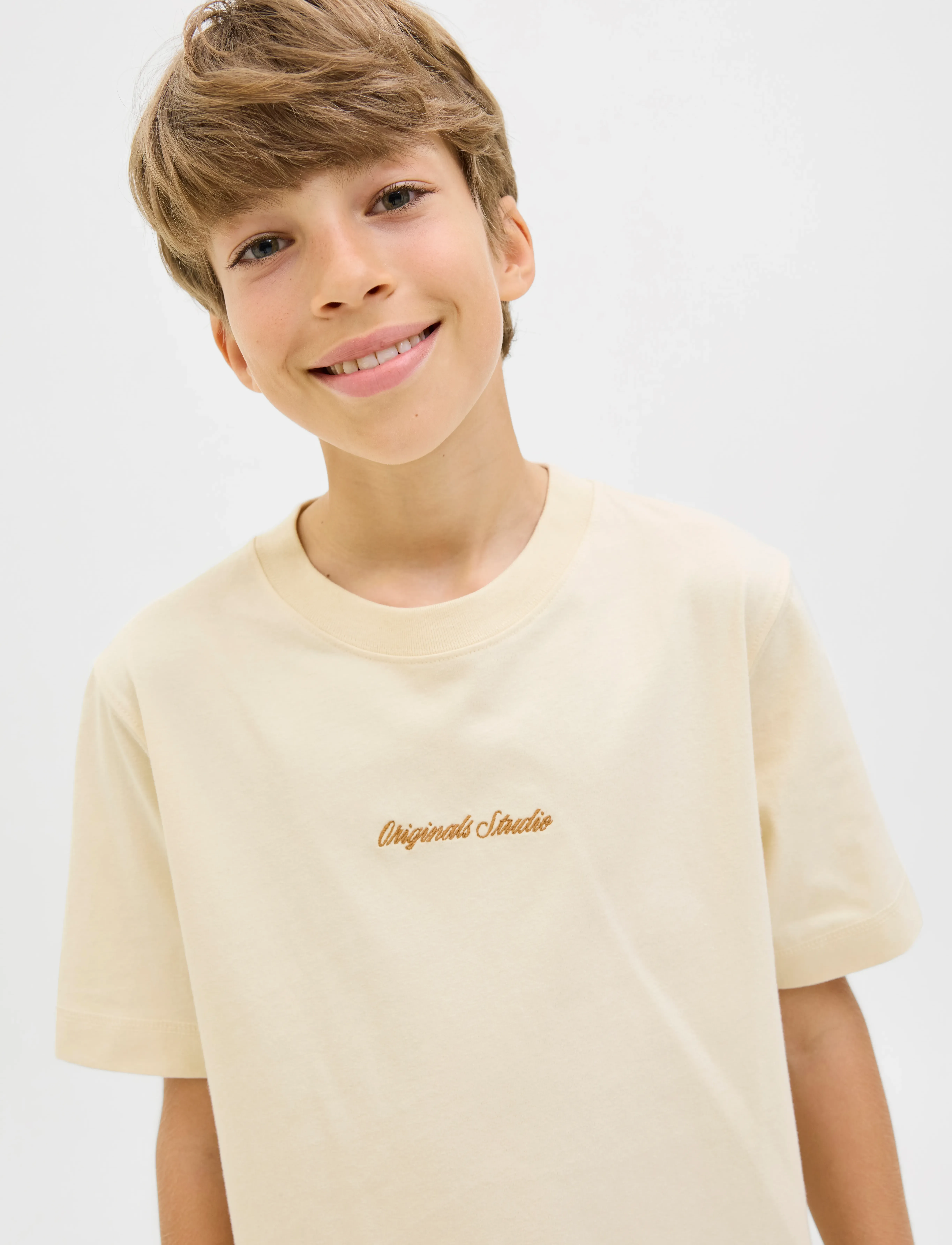 Jack & Jones - JORNORREBRO EMB TEE SS CN NOOS JNR - kortærmede t-shirts - antique white - 4