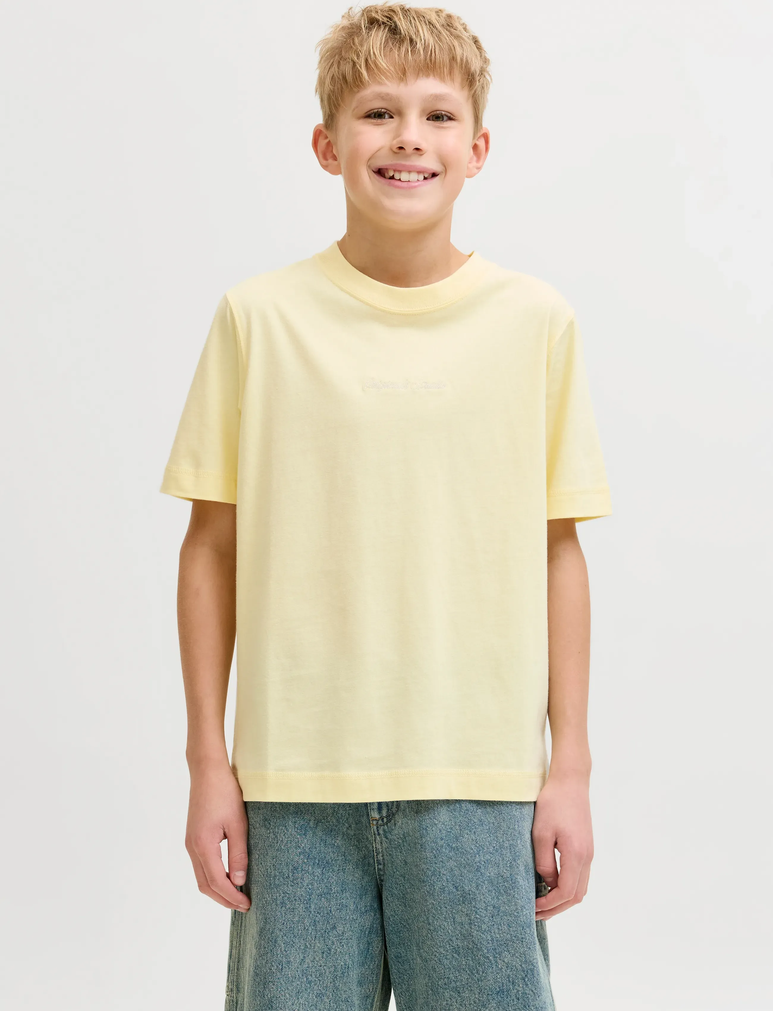 Jack & Jones JORNORREBRO EMB TEE SS CN NOOS JNR - Oberteile & T-Shirts - PASTEL YELLOW / yellow