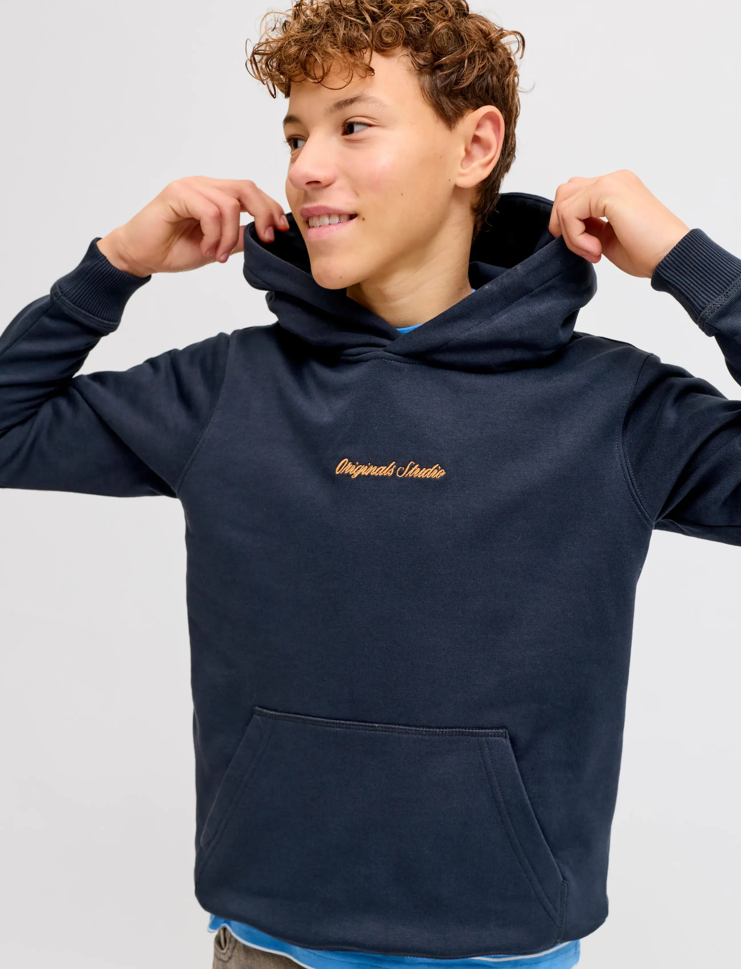 Jack & Jones - JORNORREBRO EMB SWEAT HOOD NOOS JNR - hættetrøjer - sky captain - 5