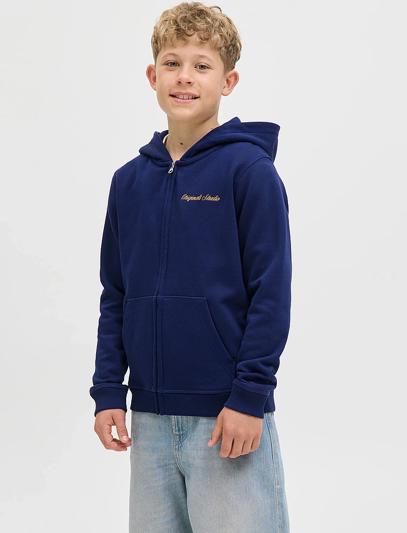 Jack & Jones - JORNORREBRO EMB SWEAT ZIP HOOD JNR - huvtröjor - ocean cavern - 0