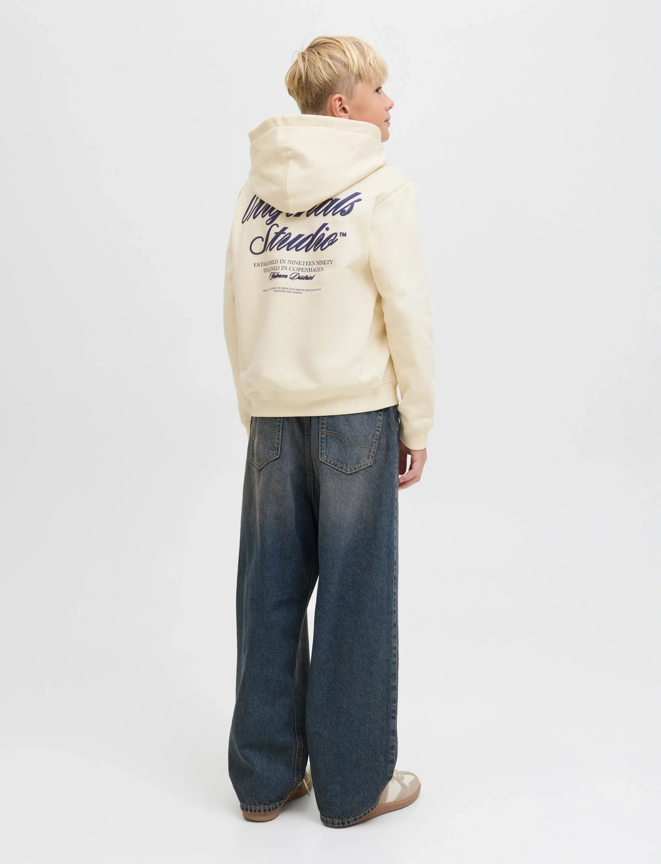 Jack & Jones - JORNORREBRO TYPO BACK SWEAT HOOD SN JNR - hættetrøjer - antique white - 3