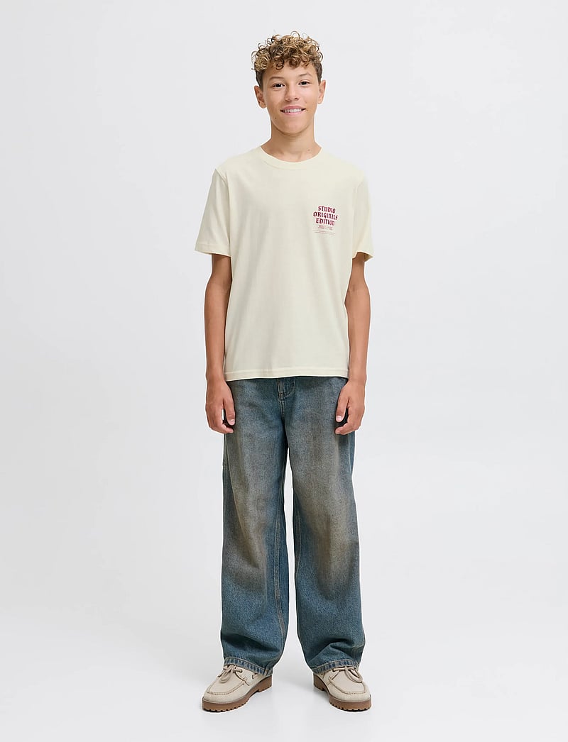 Jack & Jones - JORMEADOWS TYPO TEE SS CREW NECK JNR - short-sleeved t-shirts - antique white - 4