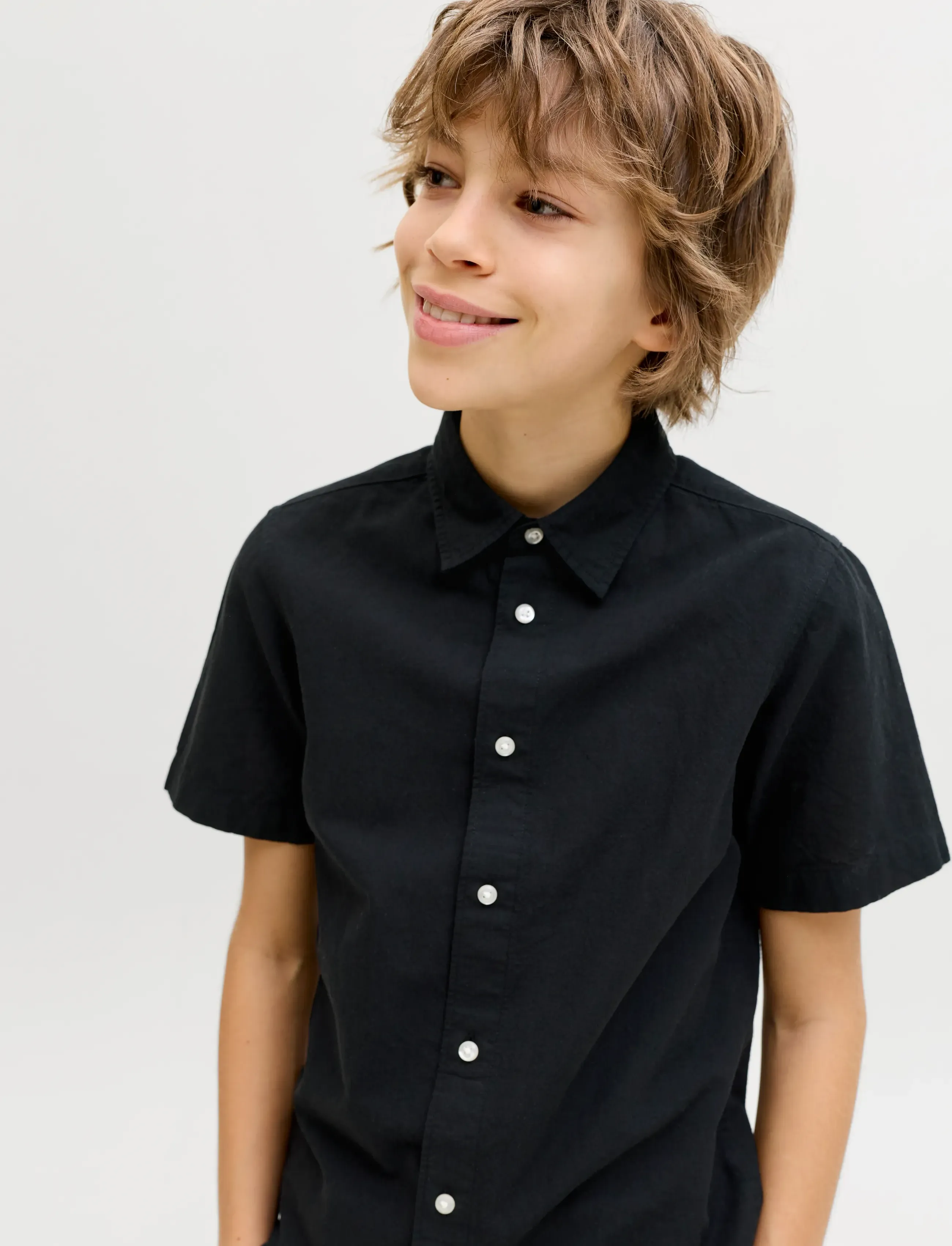 Jack & Jones - JJEBREEZE LINEN BLEND SHIRT S/S SN JNR - kortærmede skjorter - black - 5