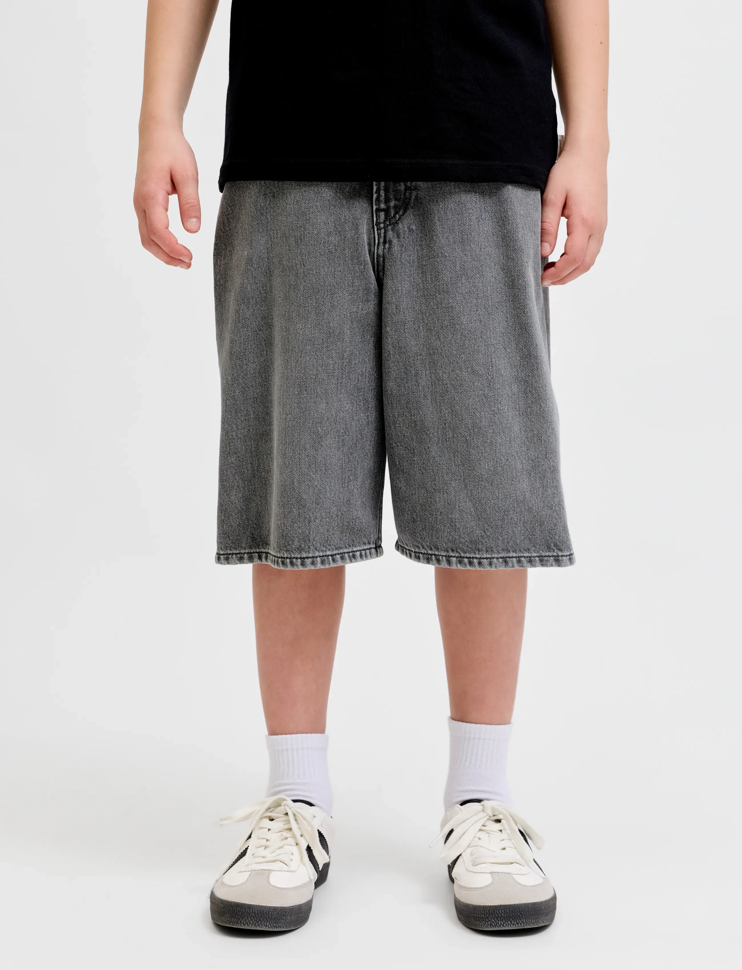 Jack & Jones JJIRON JJORIGINAL SHORTS AKM 011 SN JNR - Shorts - BLACK DENIM / grey
