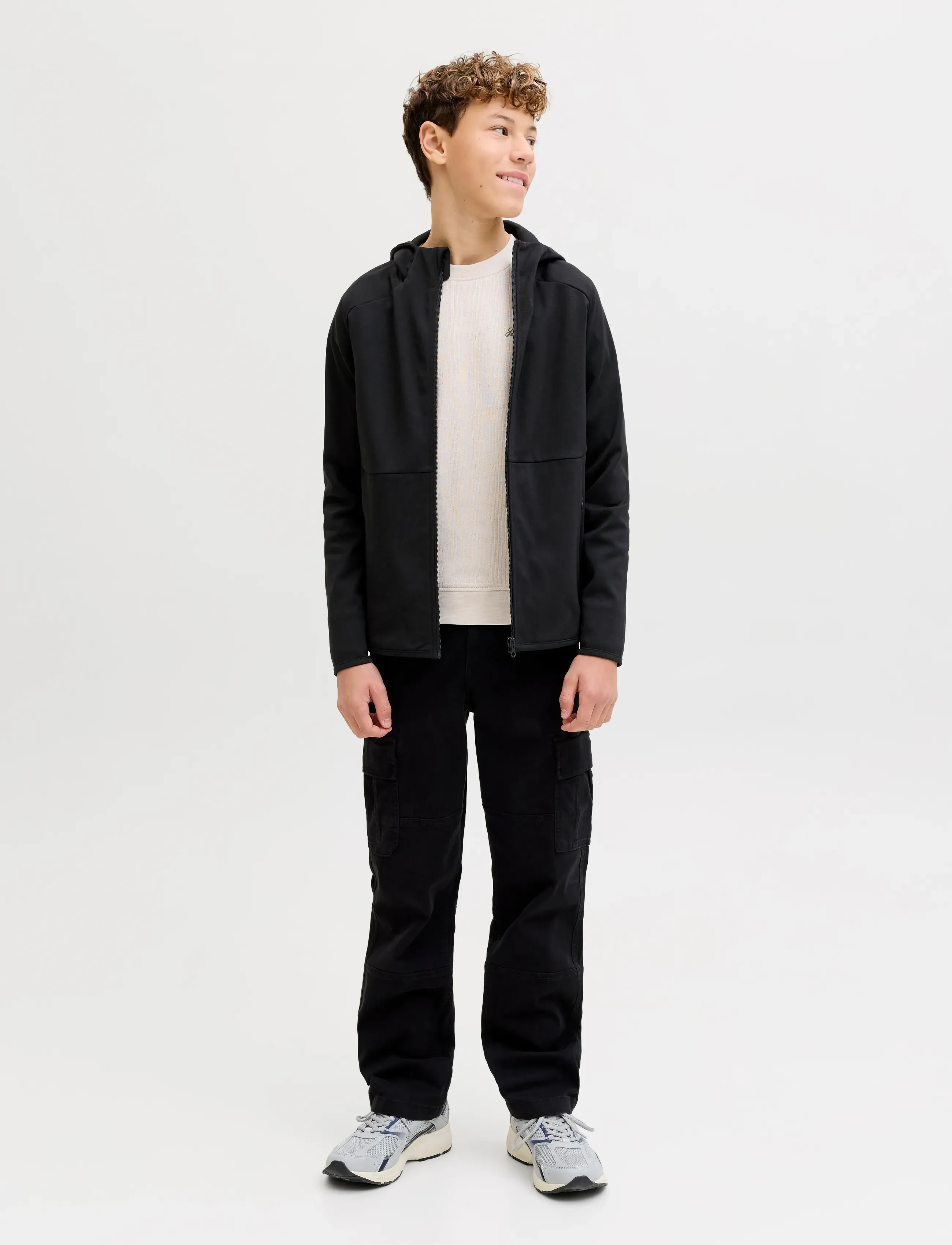 Jack & Jones - JJEBASE SWEAT ZIP HOOD NOOS JNR - hettupeysur - black - 3