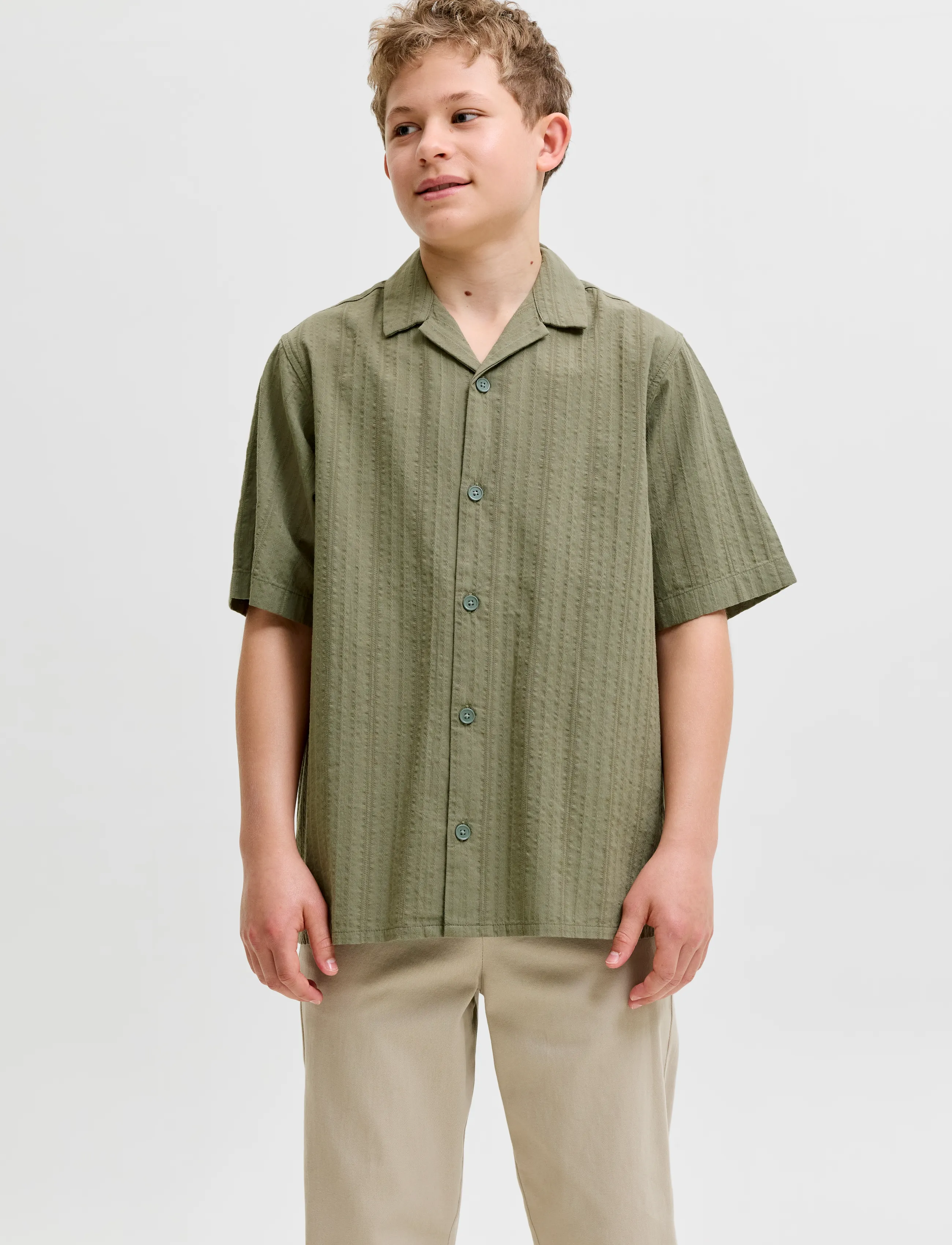 Jack & Jones JJETYSON RESORT SHIRT SS JNR - Marškiniai - VETIVER / khaki/green