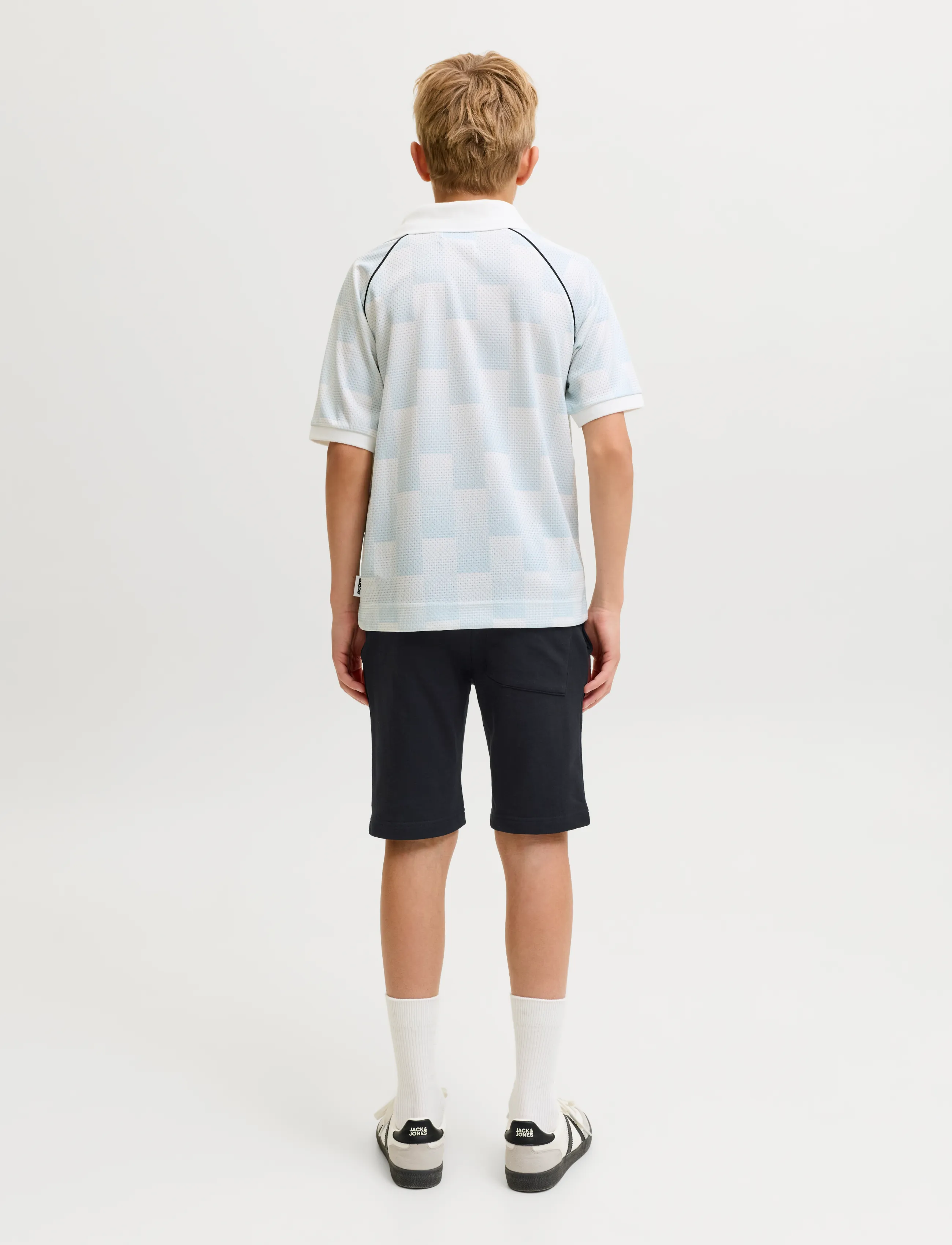 Jack & Jones - JPSTGORDON COLLEGE SWEAT SHORTS MID JNR - sweatshorts - black - 3
