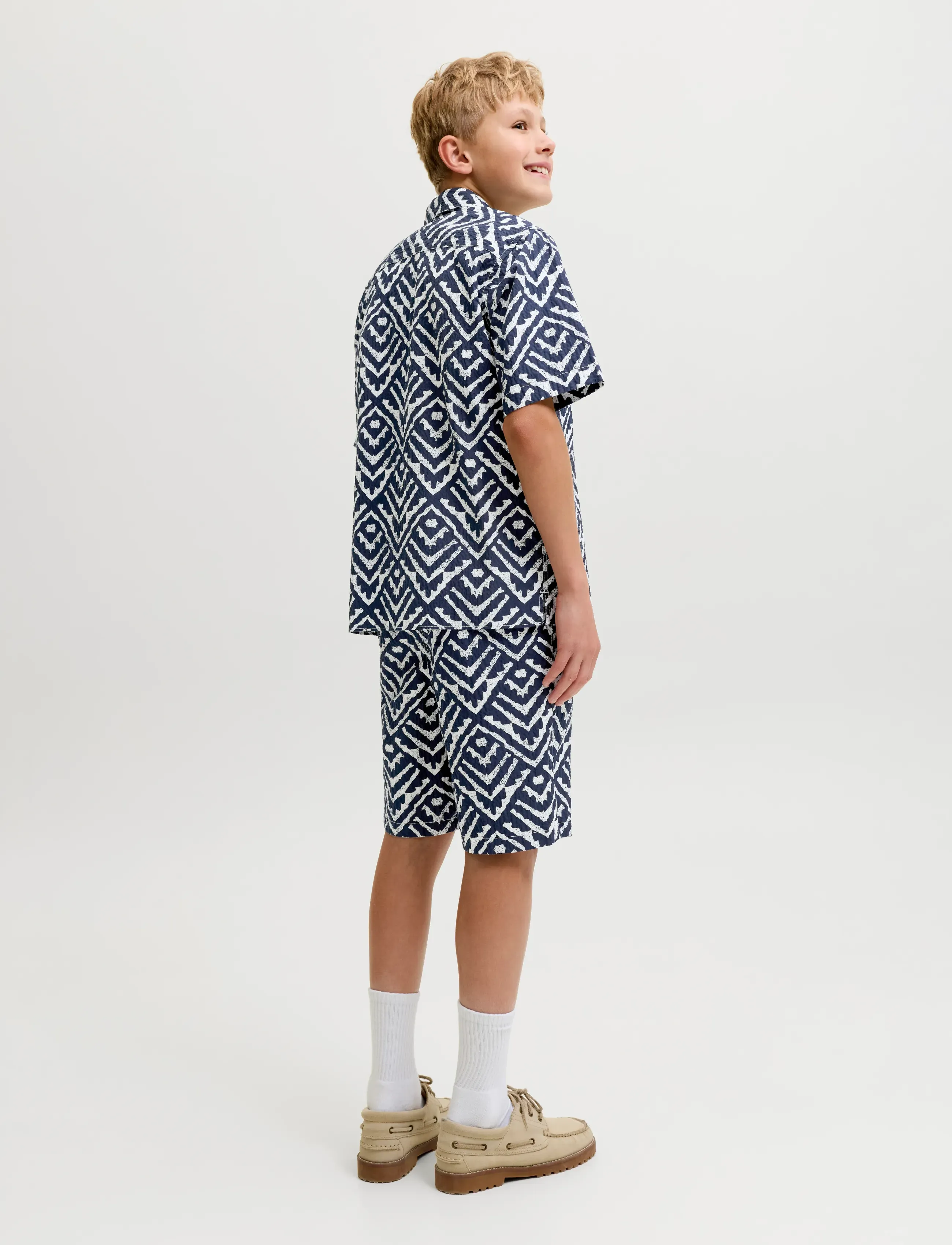 Jack & Jones - JJMILO SEERSUCKER RESORT SHIRT SS JNR - marškiniai trumpomis rankovėmis - sky captain - 3