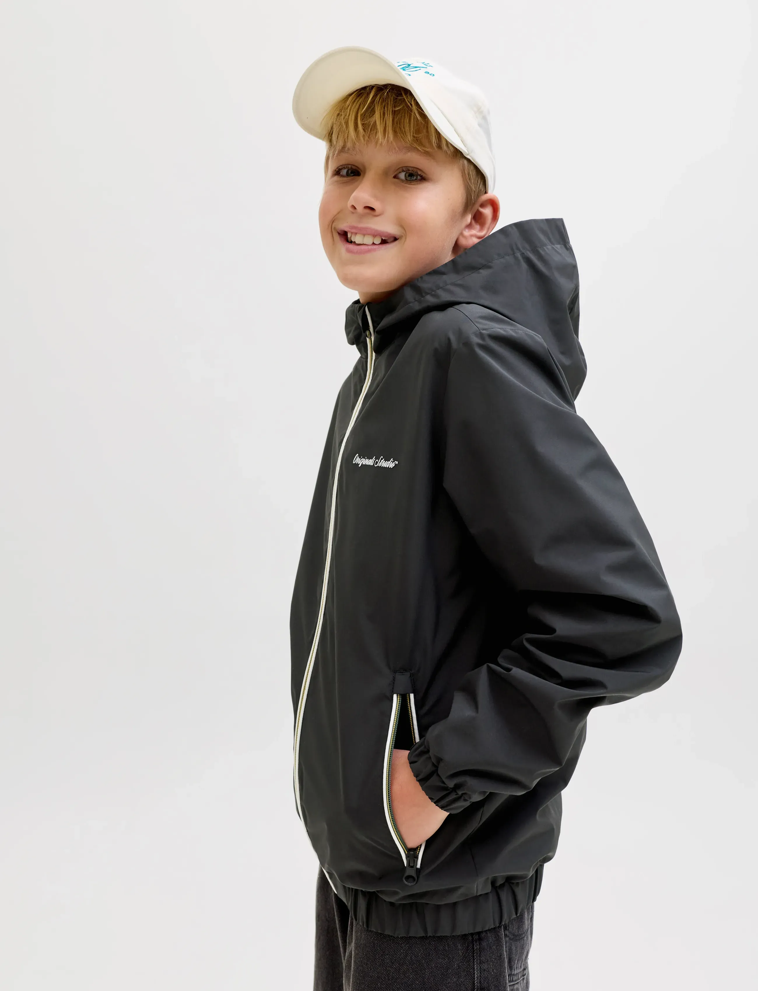 Jack & Jones - JORNANTUCKET LIGHT JACKET JNR - windjacken - black - 4