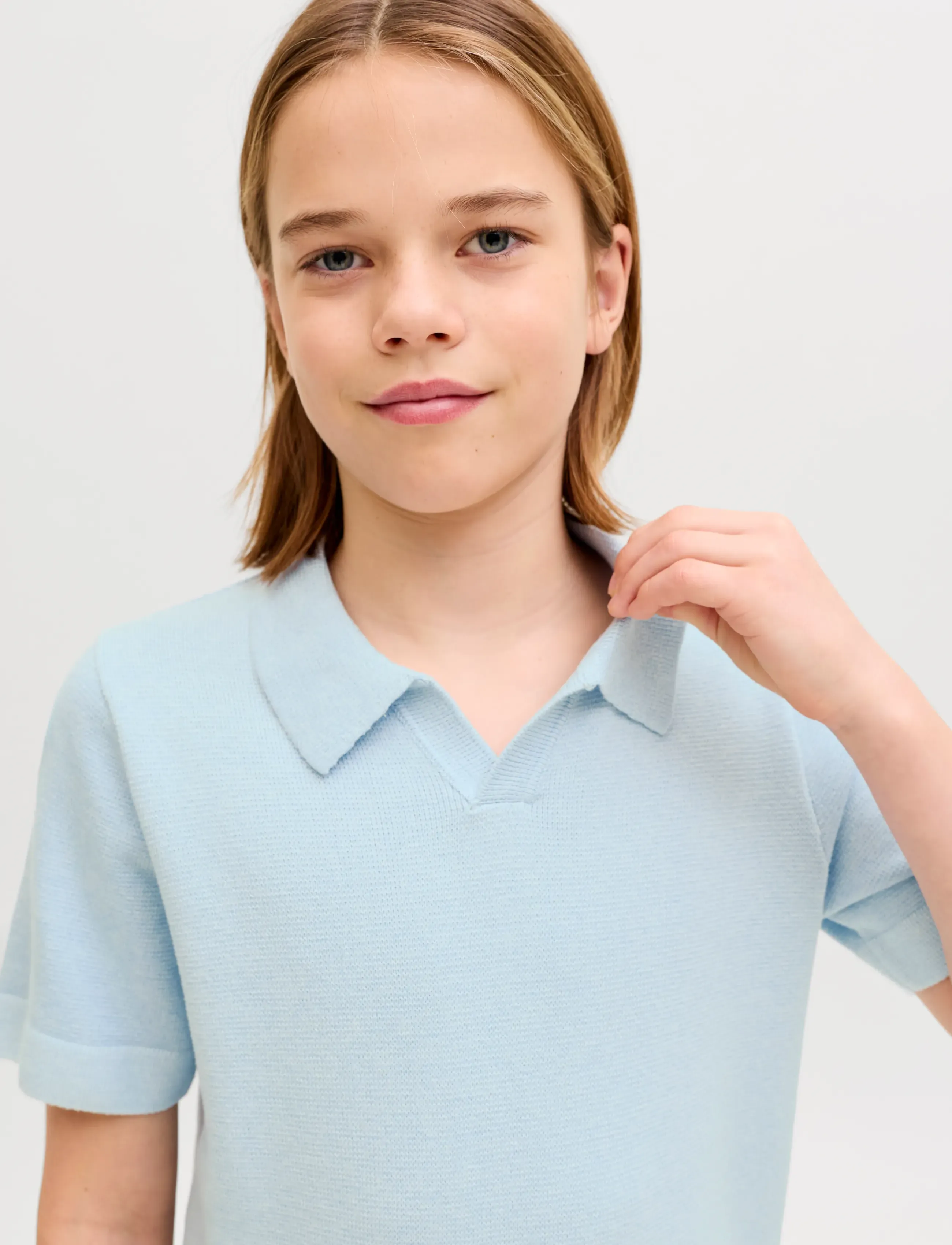 Jack & Jones - JPRBLAMILANO SPRING KNIT SPLIT NEC JNR - kortærmede poloer - chambray blue - 5