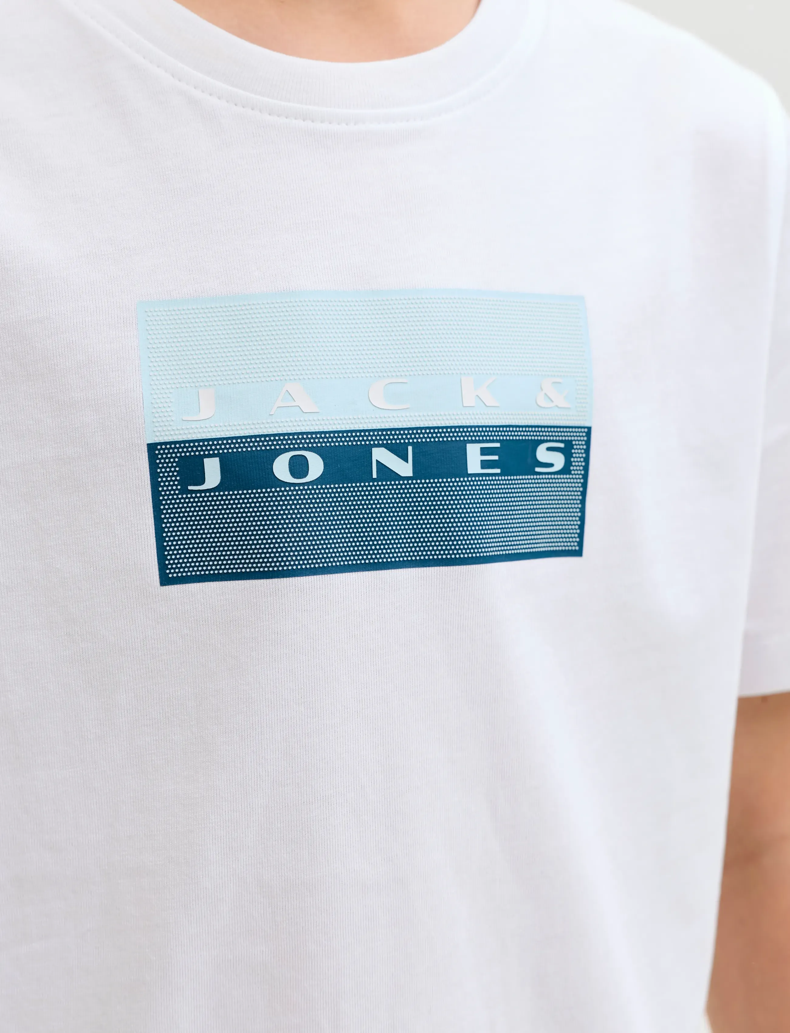 Jack & Jones - JCOFUSION DOTS PRINT TEE SS CN SN JNR - kurzärmelige - bright white - 4