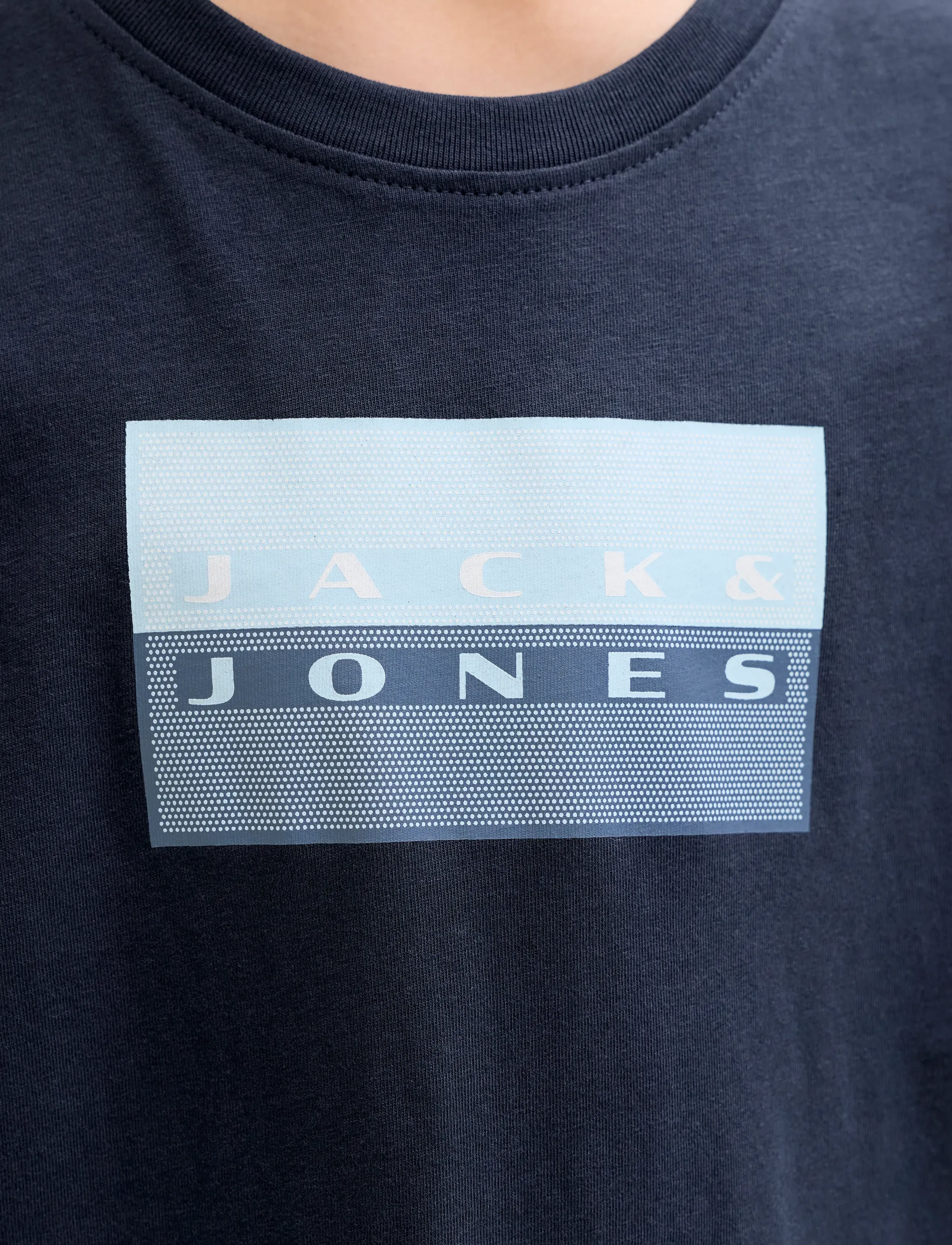 Jack & Jones - JCOFUSION DOTS PRINT TEE SS CN SN JNR - kurzärmelige - outer space - 4