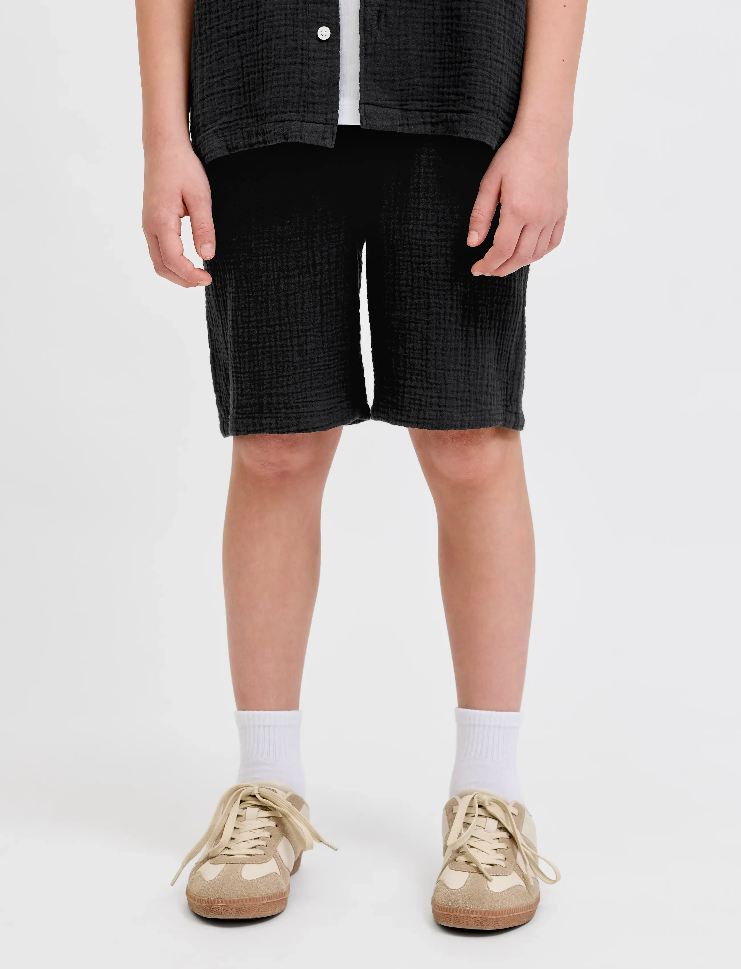 Jack & Jones JPSTJAIDEN PATRAS JOGGER SHORT SRT JNR - Stuttbuxur - BLACK / black