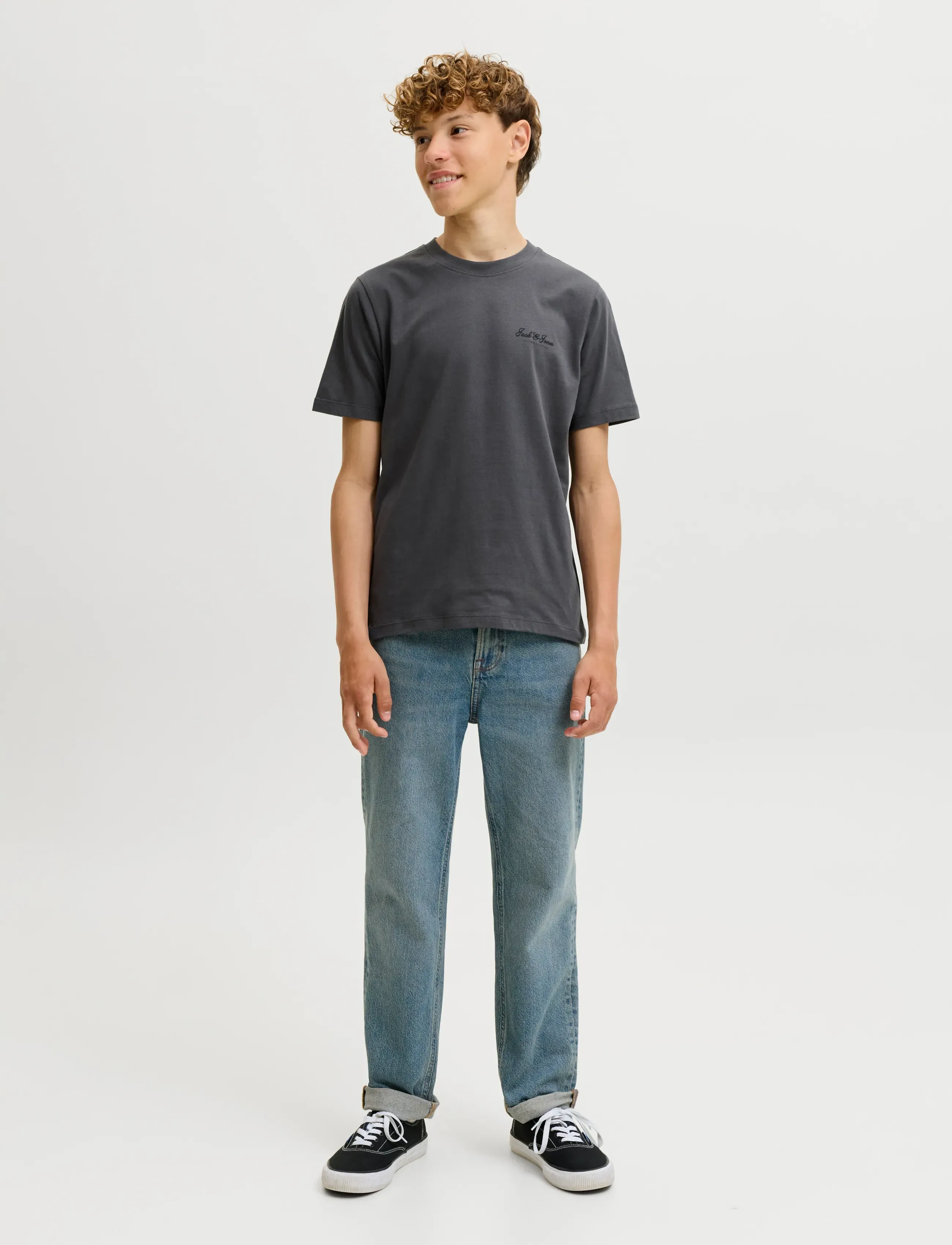 Jack & Jones - JJEARCHIVE GRAPHIC TEE SS ONECK NOOS JNR - lühikeste varrukatega t-särgid - asphalt - 3