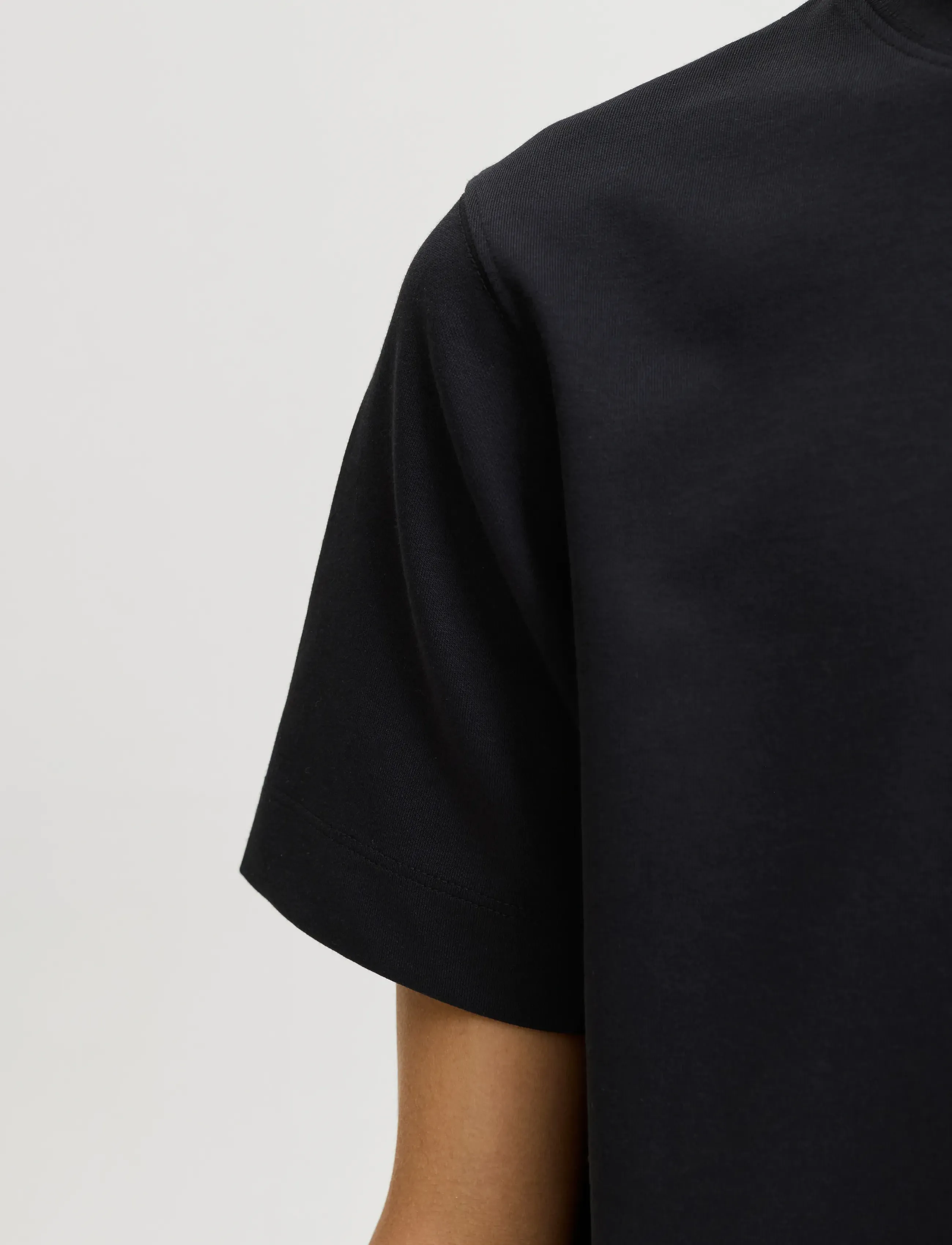 Jack & Jones - JJEBARRON TEE SS O-NECK NOOS JNR - black - 4