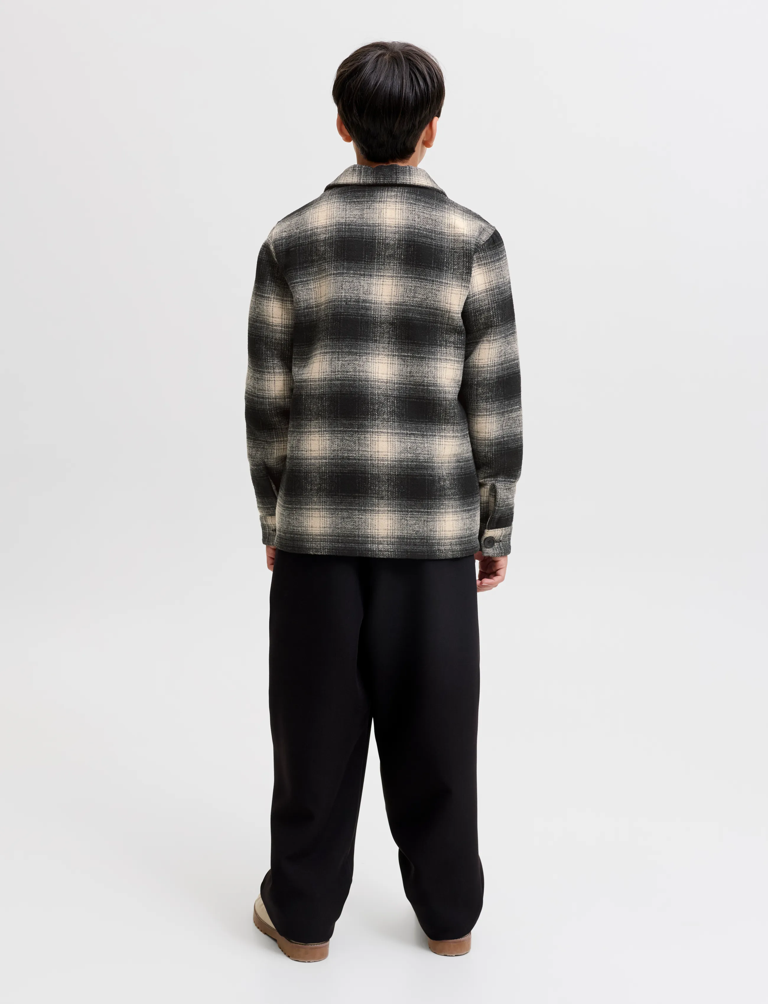 Jack & Jones - JJESOHO OLLIE OVERSHIRT LS SN JNR - asphalt - 2