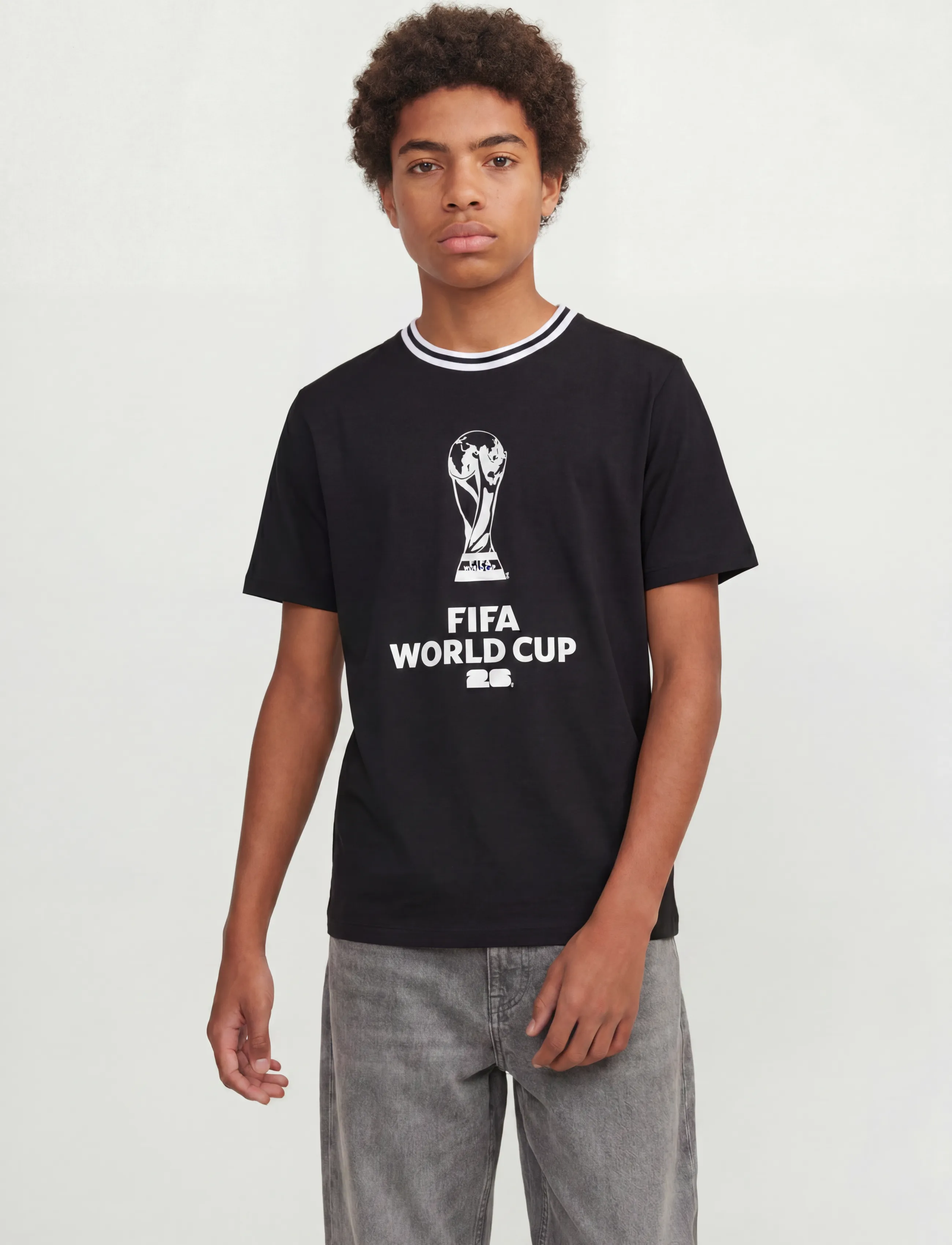 Jack & Jones JORFIFA TEE SS CREW NECK STYD AW25 JNR - Sporditopid - BLACK / black