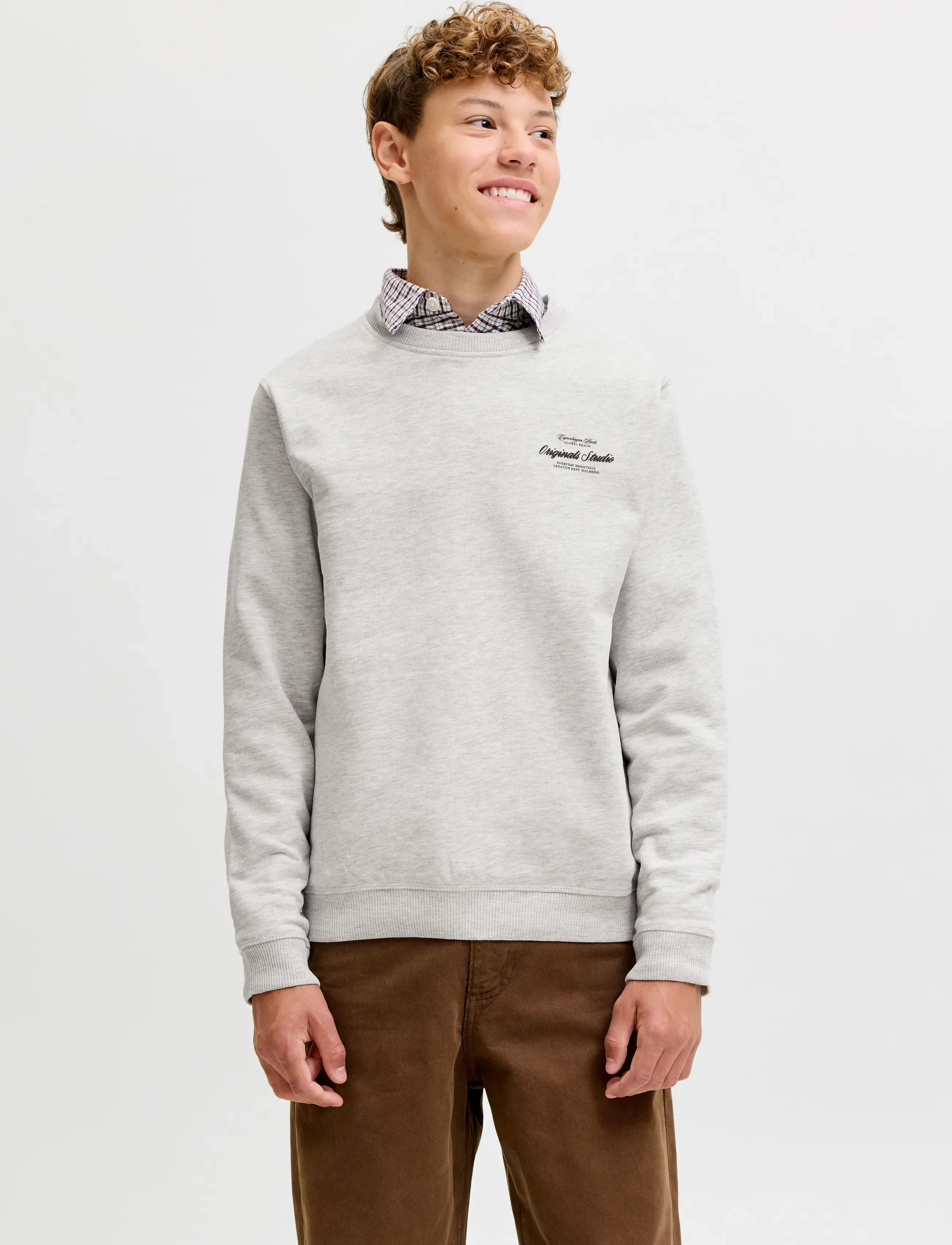 Jack & Jones JORNORREBRO TYPO BACK SWEAT CN JNR - Sweatshirts - WHITE MELANGE / grey