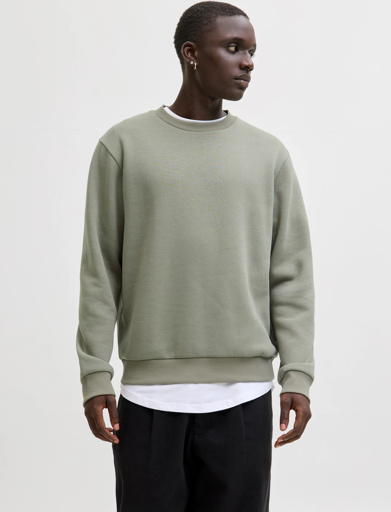 Khaki green