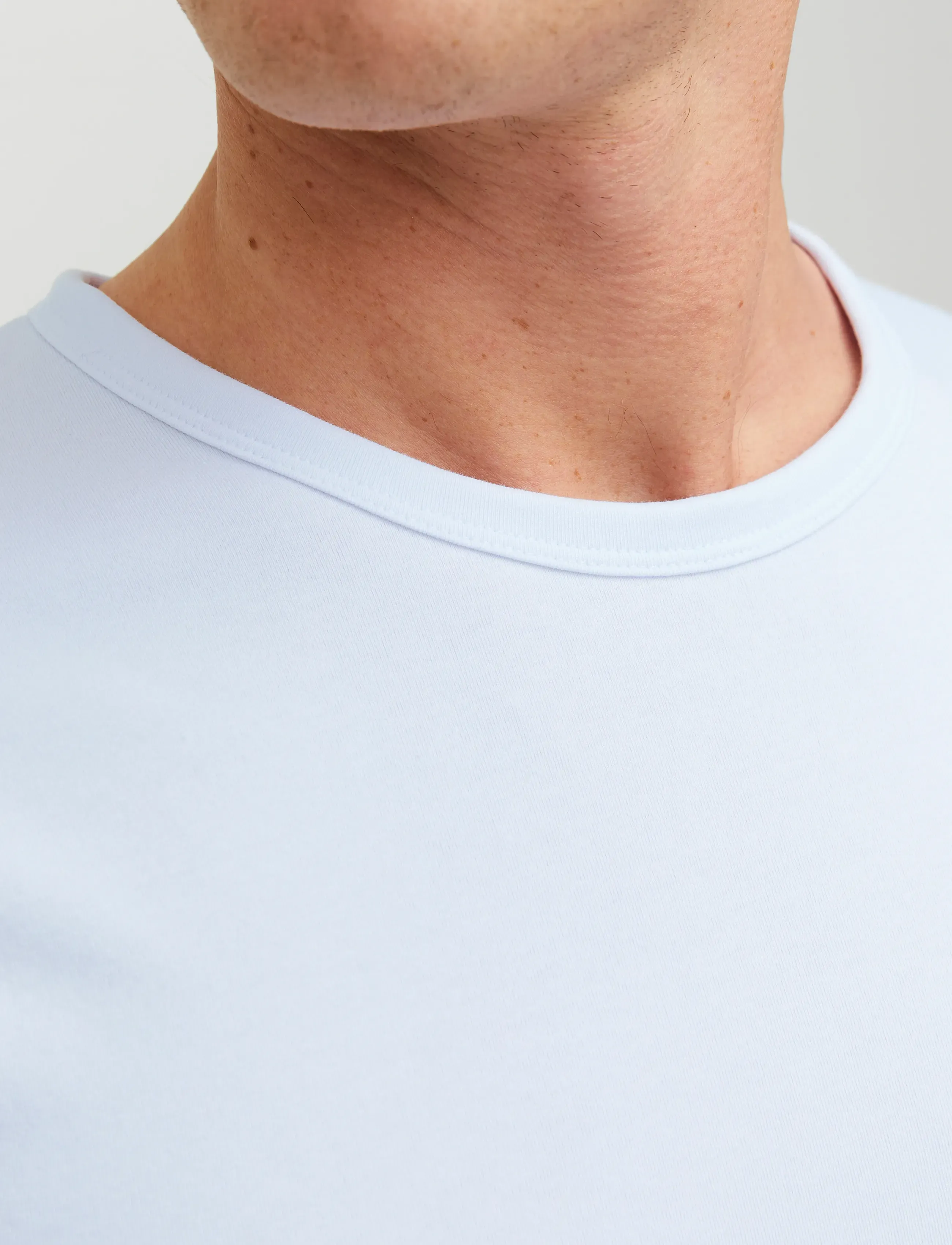 Jack & Jones - JJEBASIC O-NECK TEE L/S NOOS - pikkade varrukatega t-särgid - opt white - 4