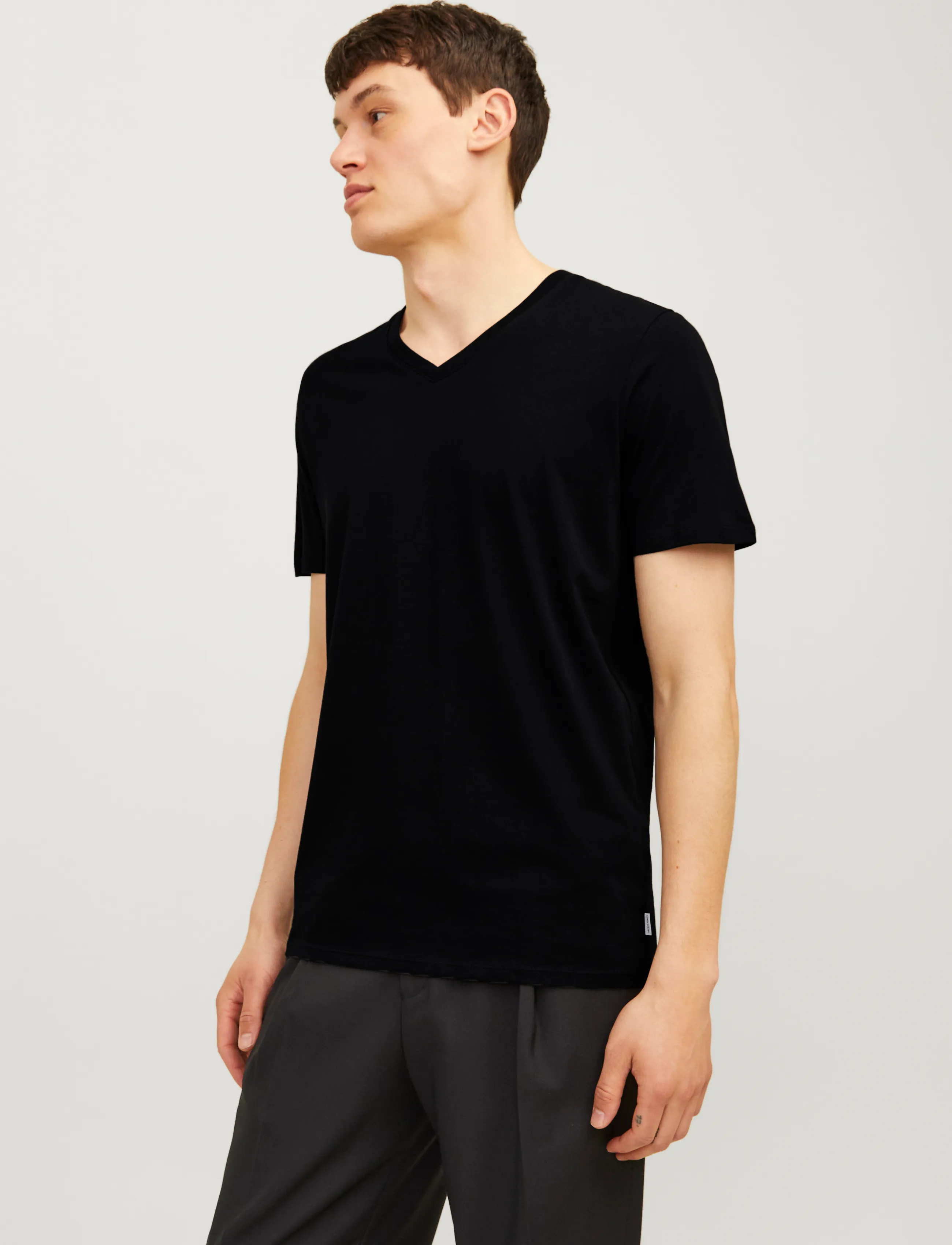 Jack & Jones JACBASIC V-NECK TEE SS 2 PACK NOOS - Underkläder - BLACK / black