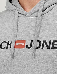 Jack & Jones - JJECORP OLD LOGO SWEAT HOOD NOOS - alhaisimmat hinnat - light grey melange - 4