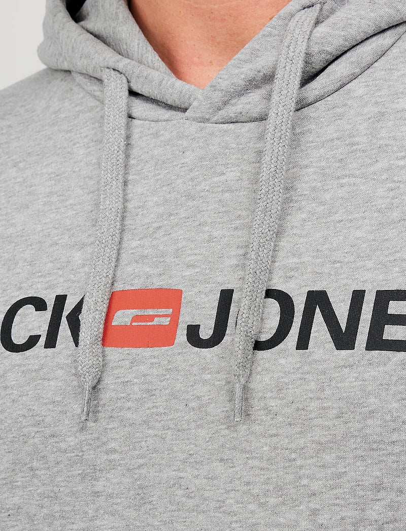 Jack & Jones - JJECORP OLD LOGO SWEAT HOOD NOOS - kapuzenpullover - light grey melange - 5