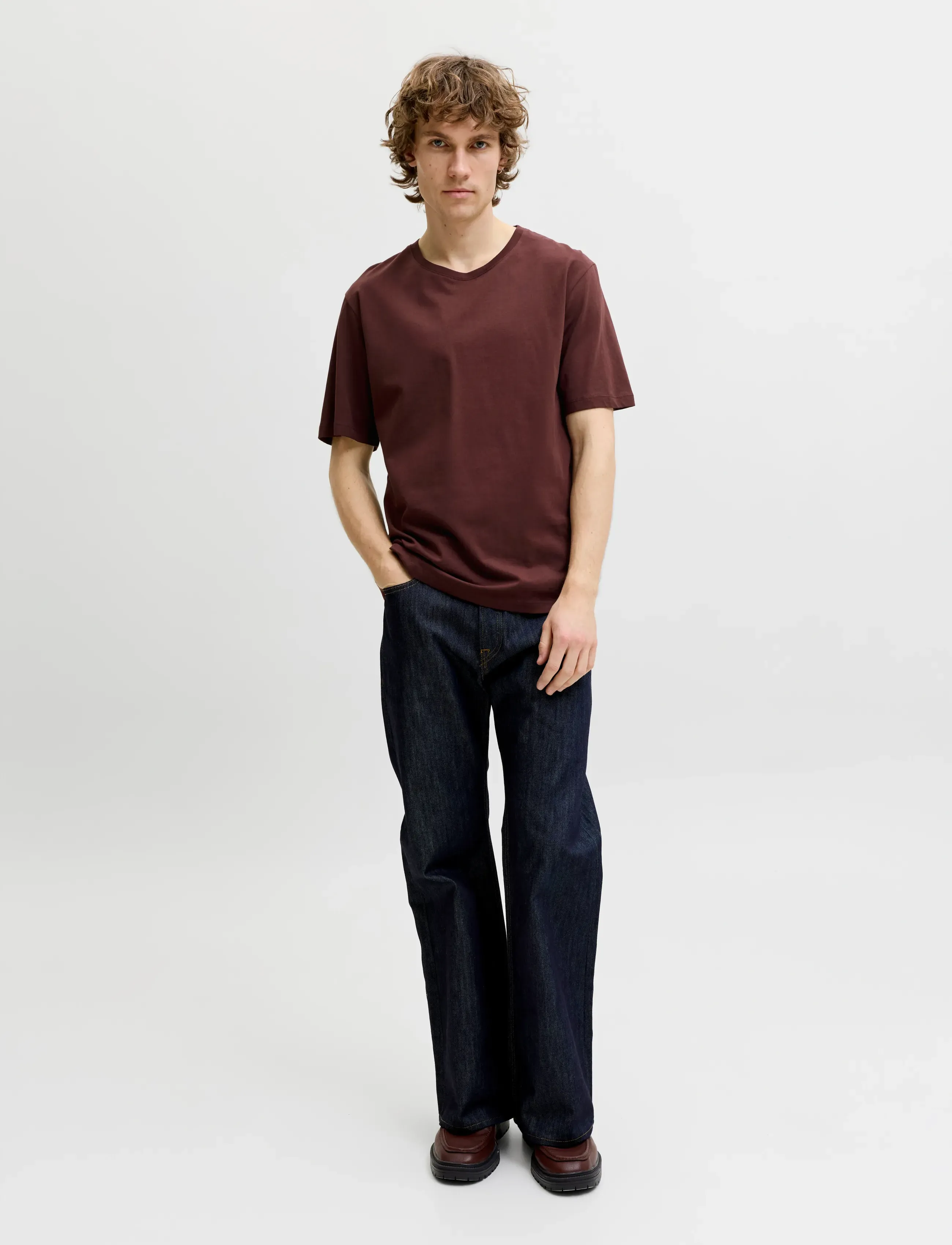 Jack & Jones - JJEORGANIC BASIC TEE SS O-NECK NOOS - lühikeste varrukatega t-särgid - bitter chocolate - 3