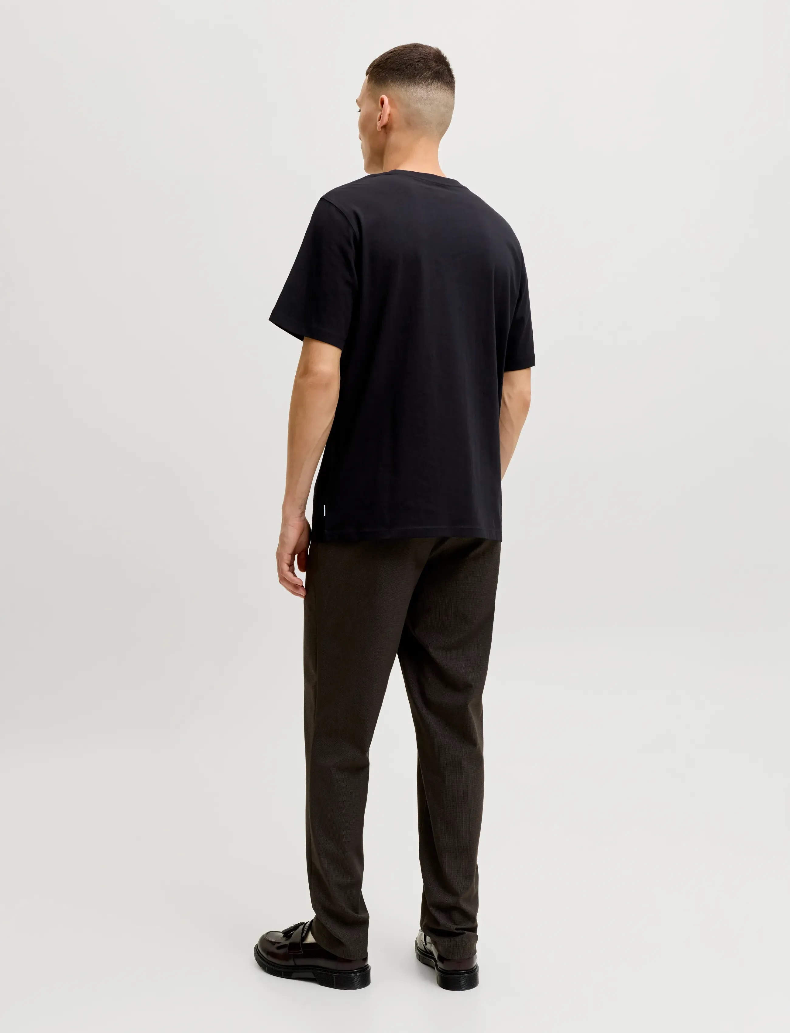 Jack & Jones - JJEORGANIC BASIC TEE SS O-NECK NOOS - kortermede t-skjorter - black - 3