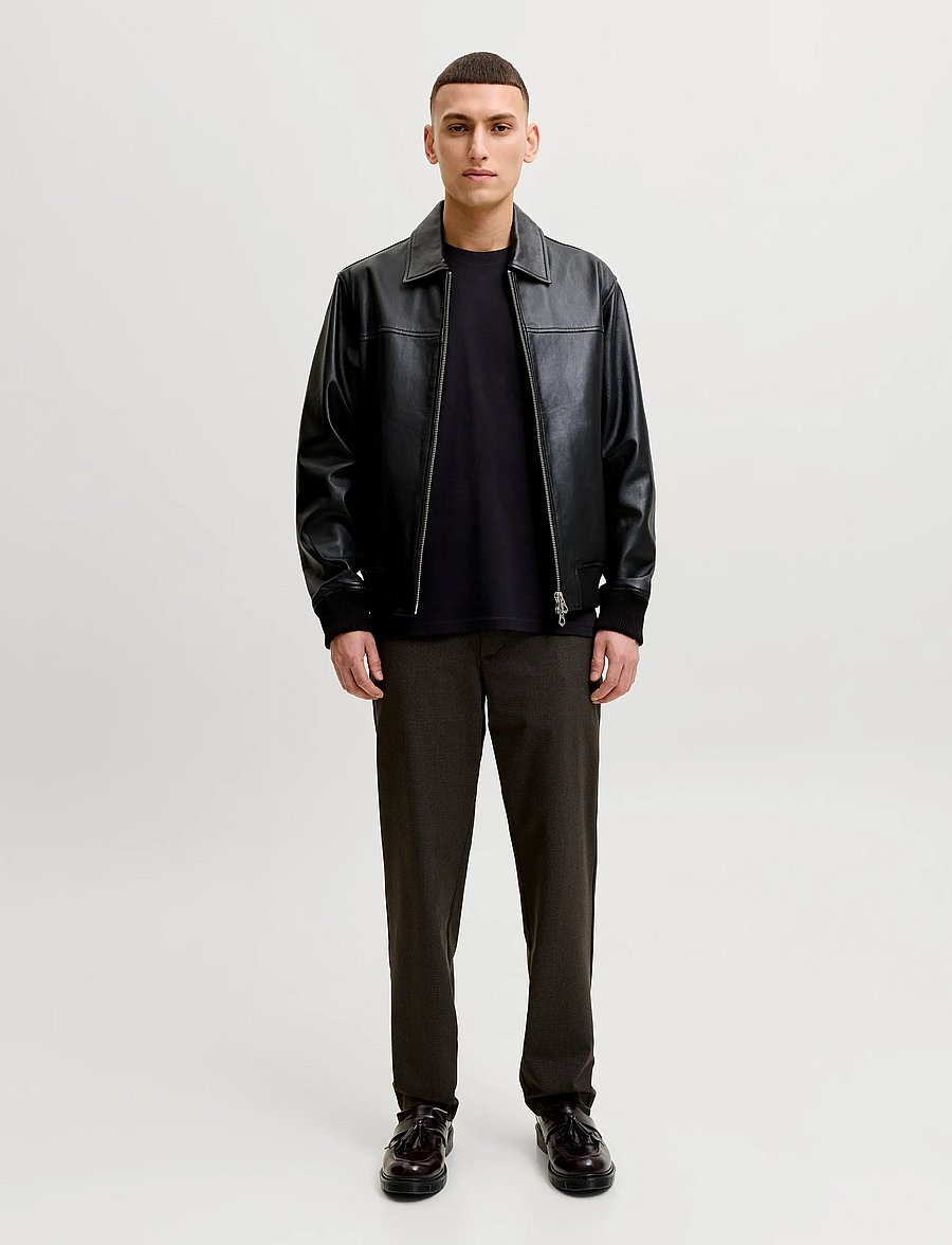 Jack & Jones - JJEORGANIC BASIC TEE SS O-NECK NOOS - kurzärmelig - black - 4