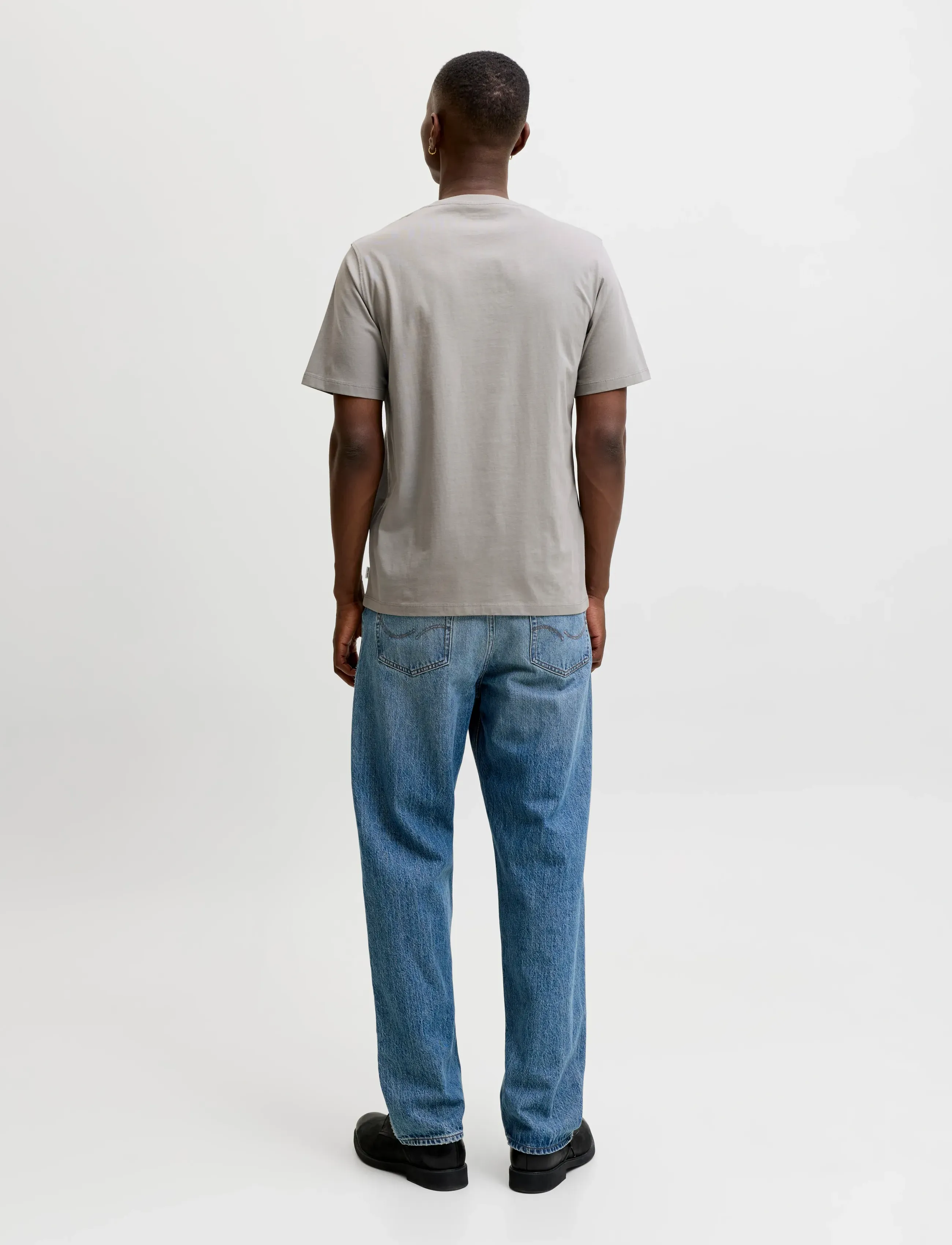 Jack & Jones - JJEORGANIC BASIC TEE SS O-NECK NOOS - short-sleeved t-shirts - ultimate grey - 3