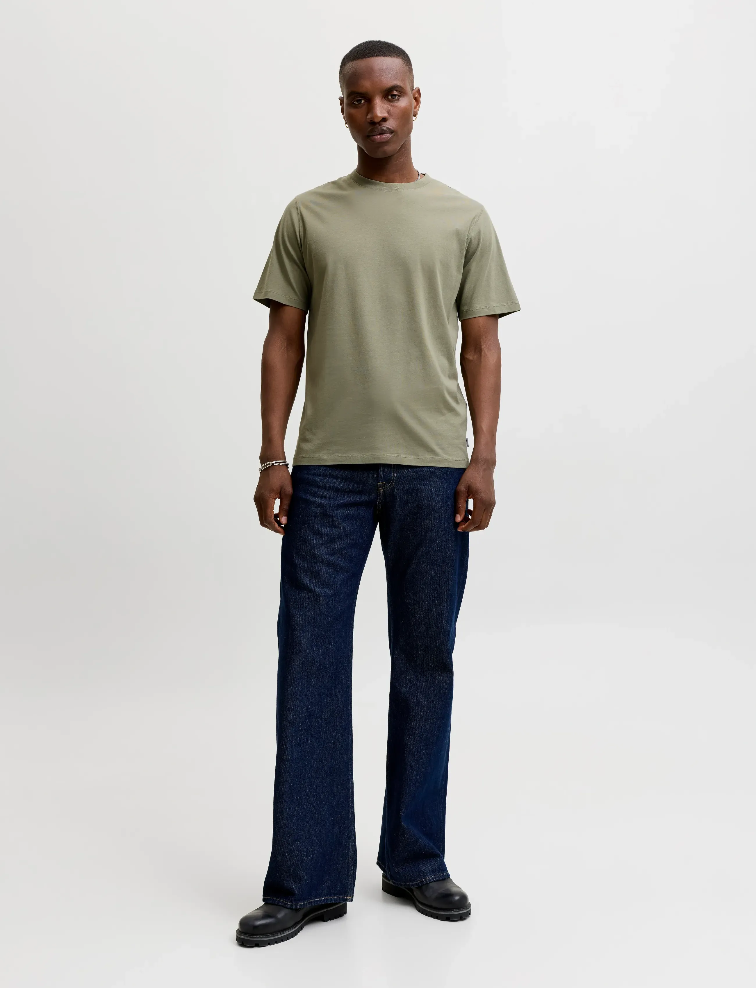 Jack & Jones - JJEORGANIC BASIC TEE SS O-NECK NOOS - kurzärmelig - vetiver - 4