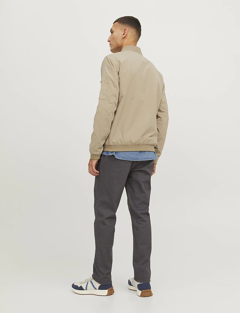 Jack & Jones - JJERUSH BOMBER NOOS - frühlingsjacken - crockery - 3