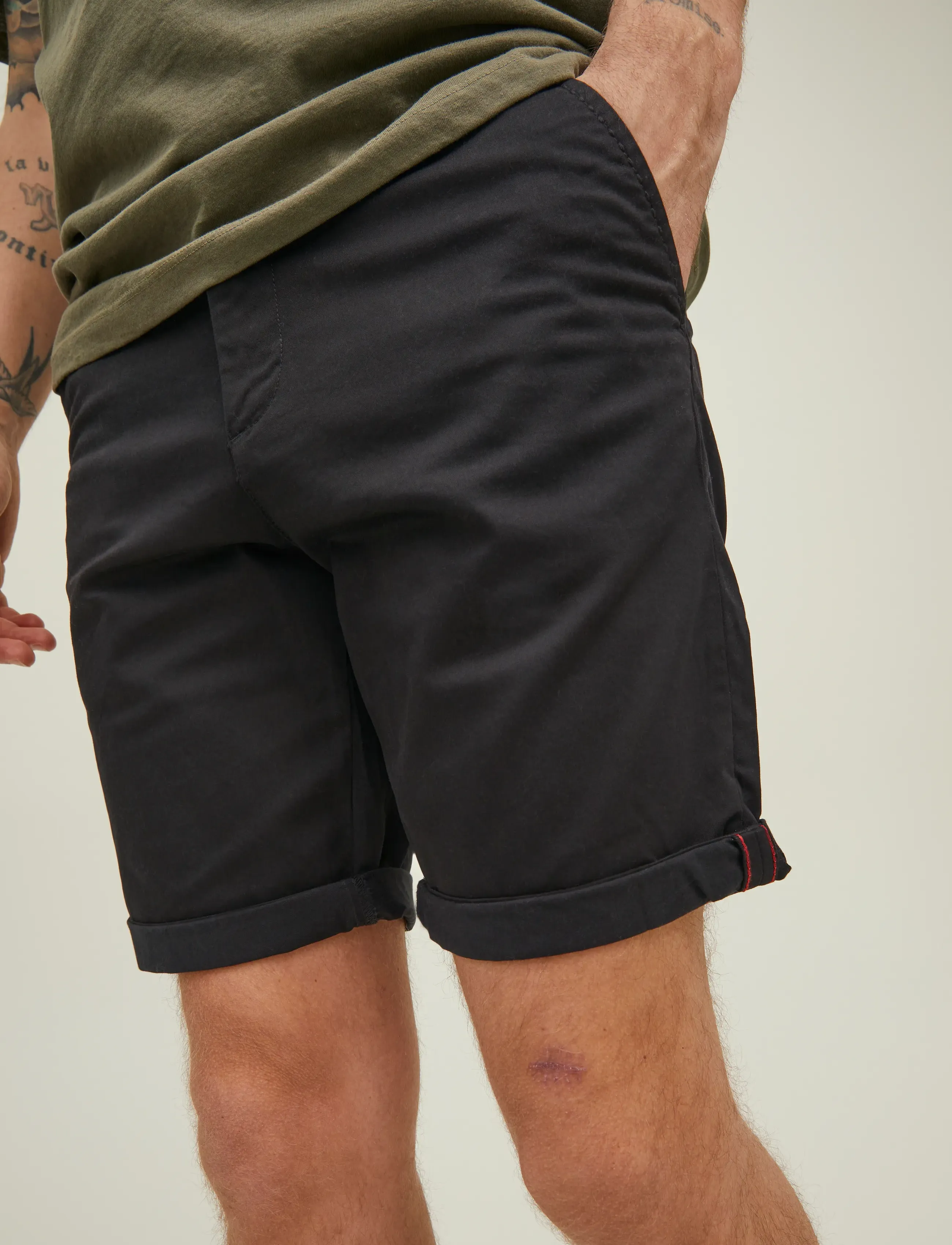 Jack & Jones JPSTBOWIE SHORTS SOLID REG SN - Tänavastiil - BLACK / black