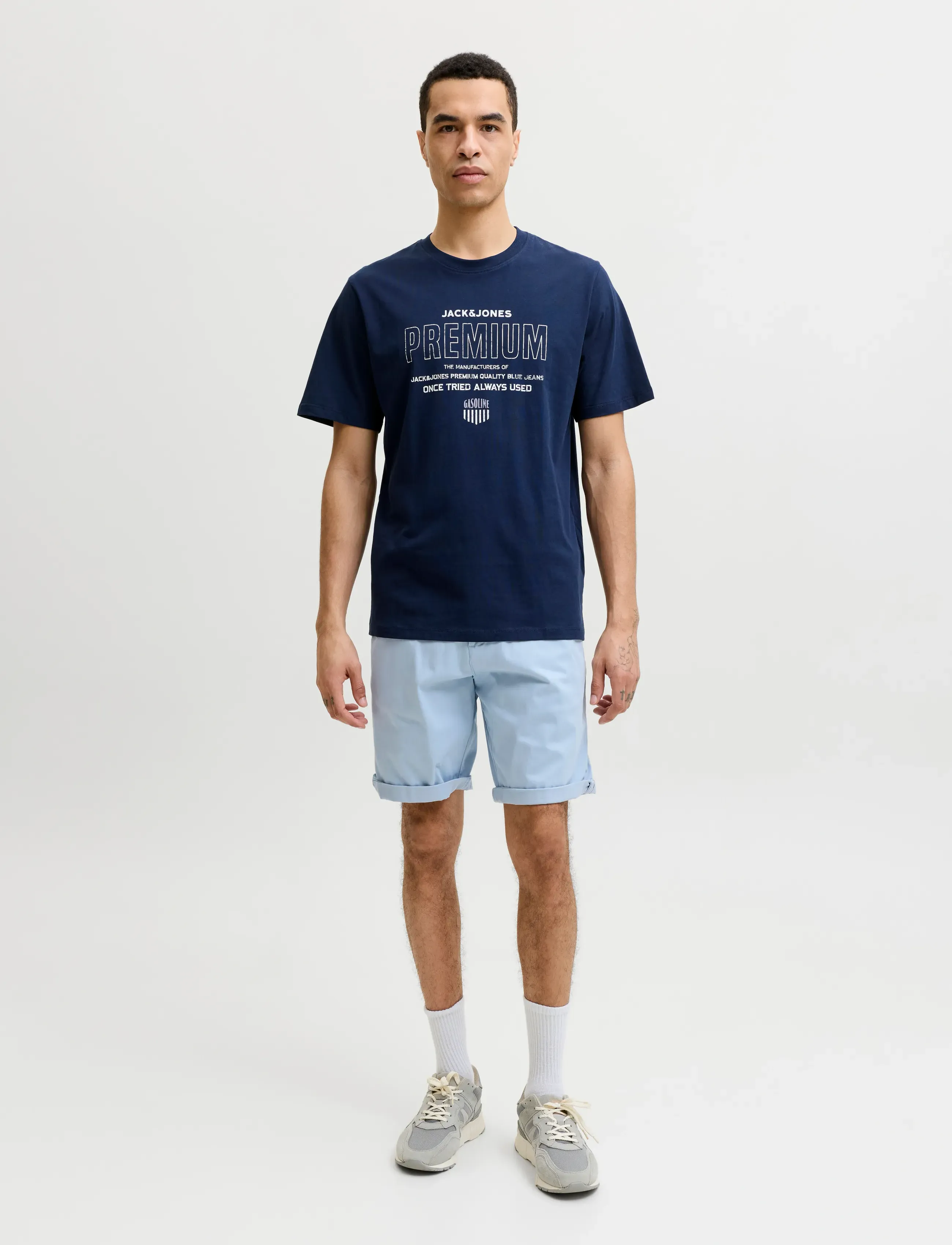 Jack & Jones - JPSTBOWIE SHORTS SOLID REG SN - chinos shorts - celestial blue - 4