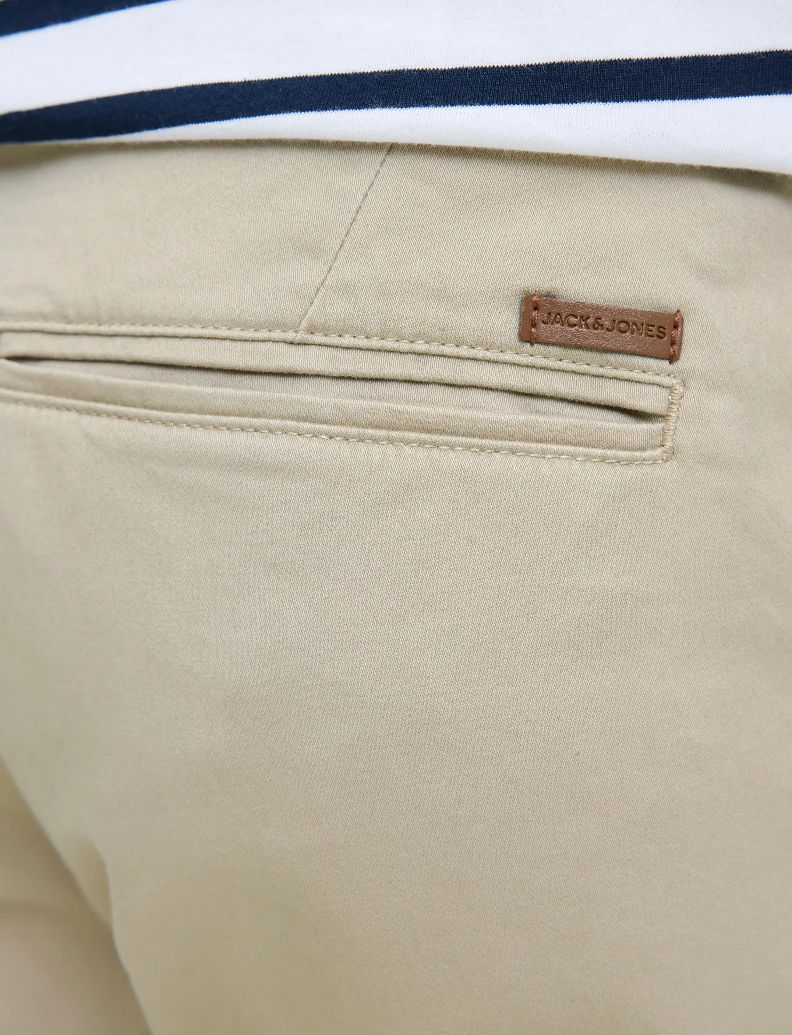 Jack & Jones - JPSTBOWIE SHORTS SOLID REG SN - chino lühikesed püksid - crockery - 5