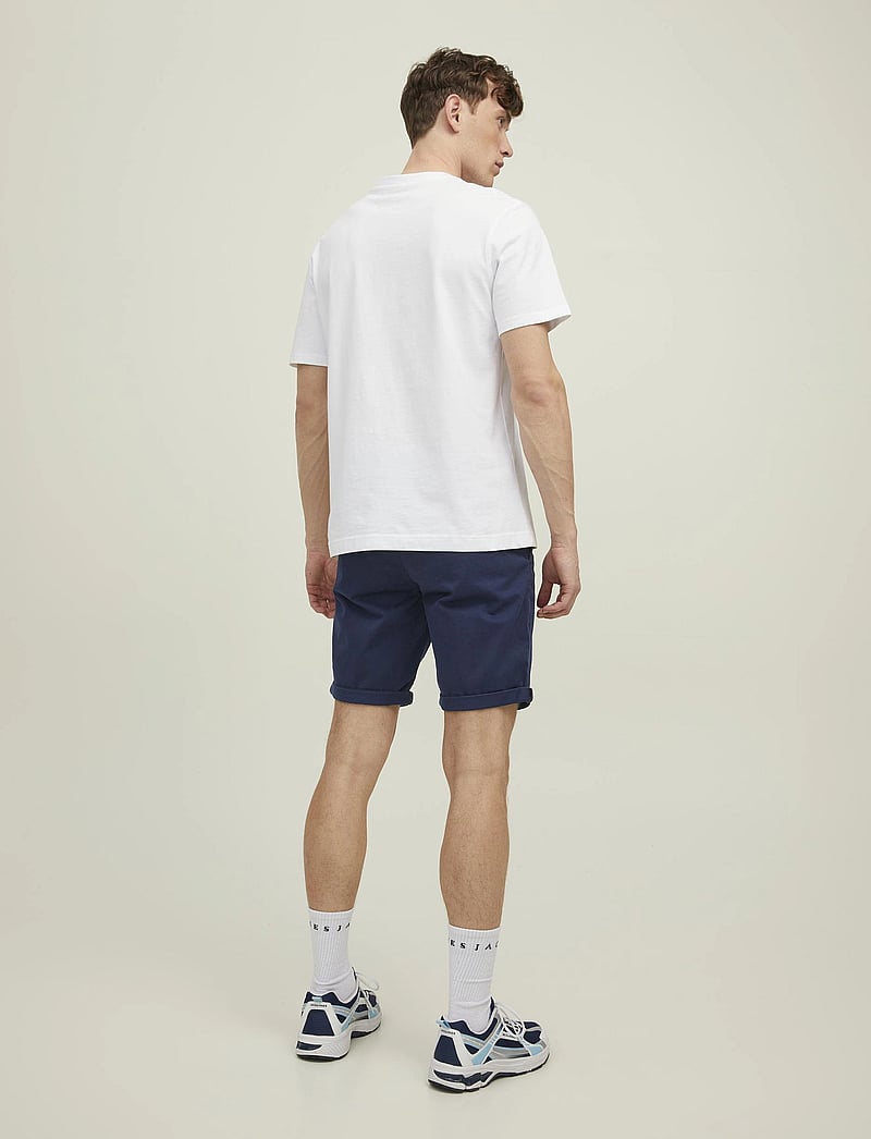 Jack & Jones - JPSTBOWIE JJSHORTS SOLID SN - chinos shorts - navy blazer - 3