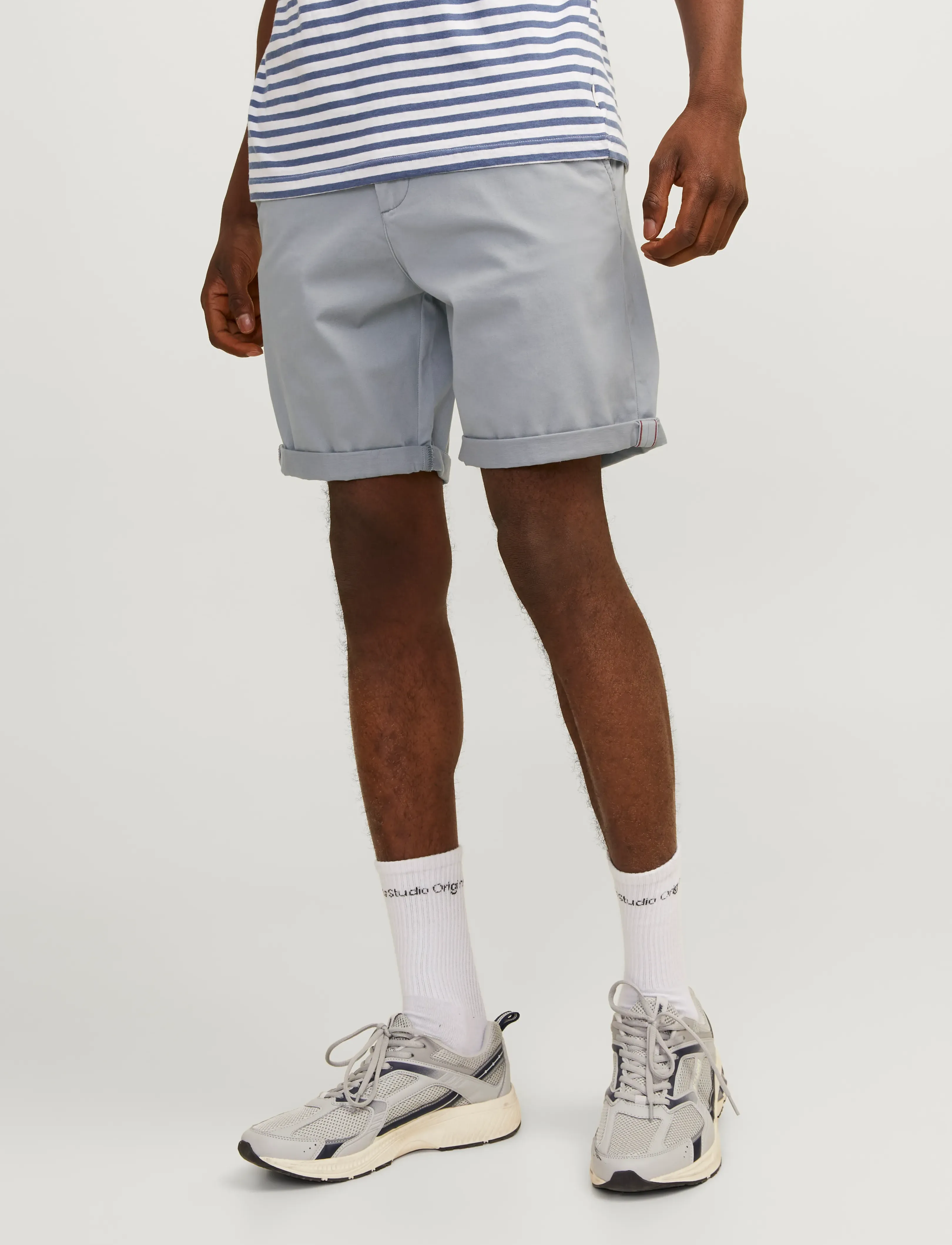 Jack & Jones - JPSTBOWIE SHORTS SOLID REG SN - chinos shorts - ultimate grey - 5