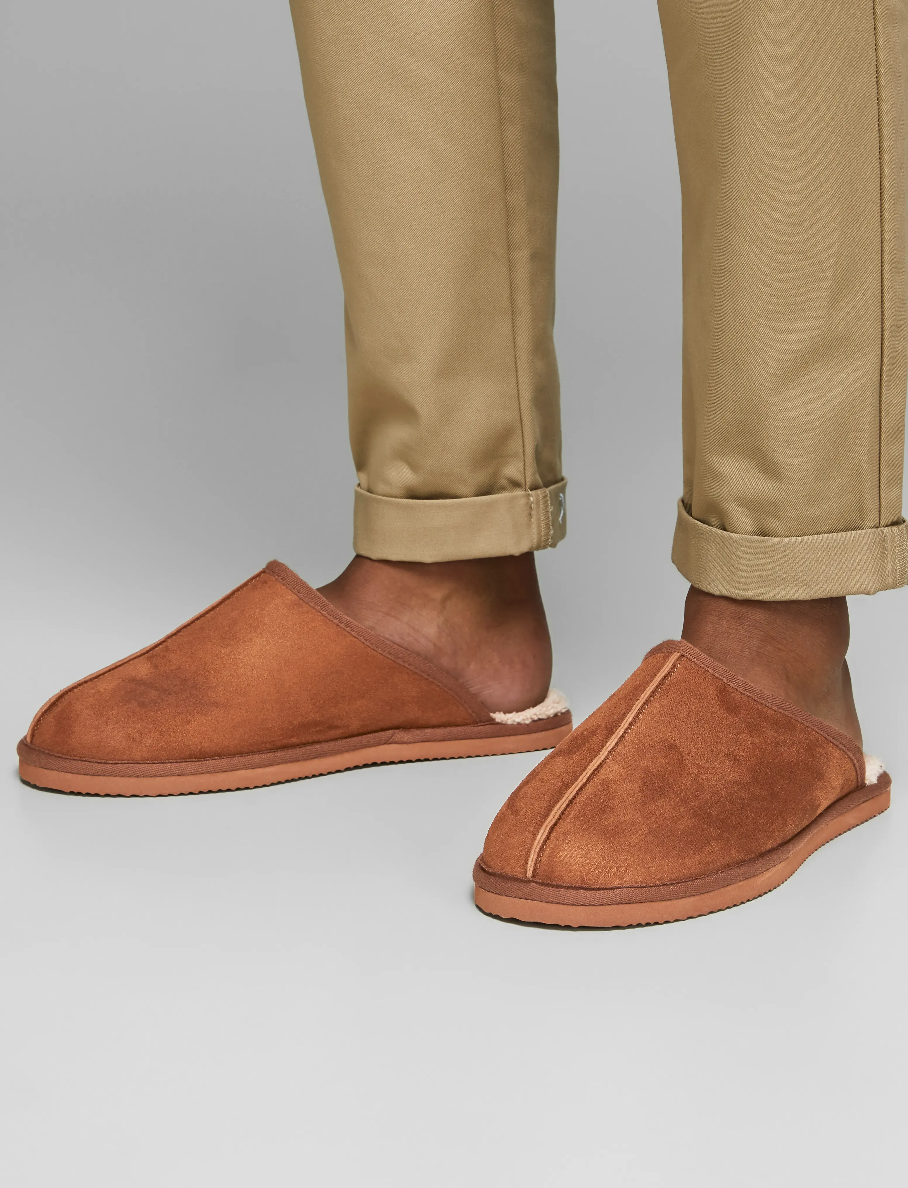 Jack & Jones JFWDUDELY MICROFIBER SLIPPER ALMOND LN - Hausschuhe - ALMOND / brown
