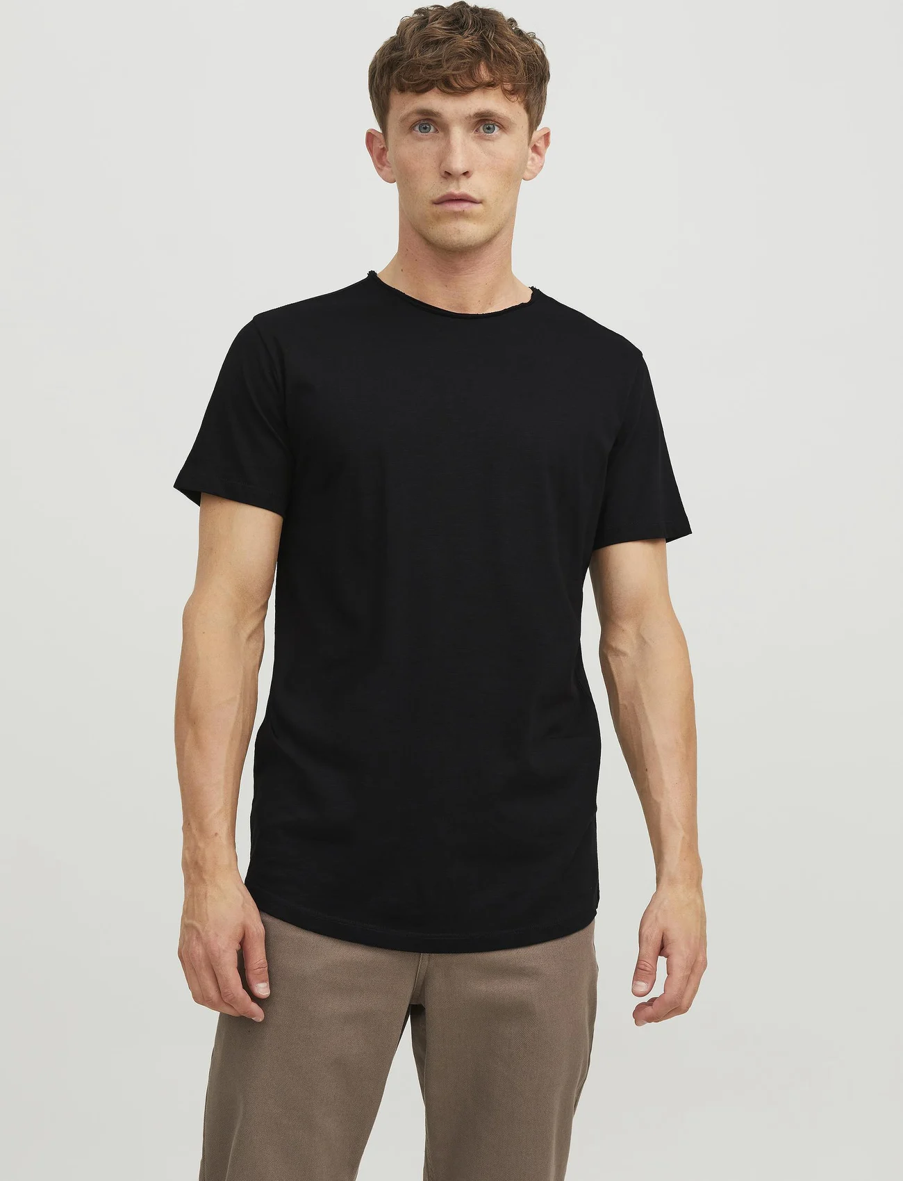 Jack & Jones - JJEBASHER TEE O-NECK SS NOOS - kortärmade t-shirts - black - 0