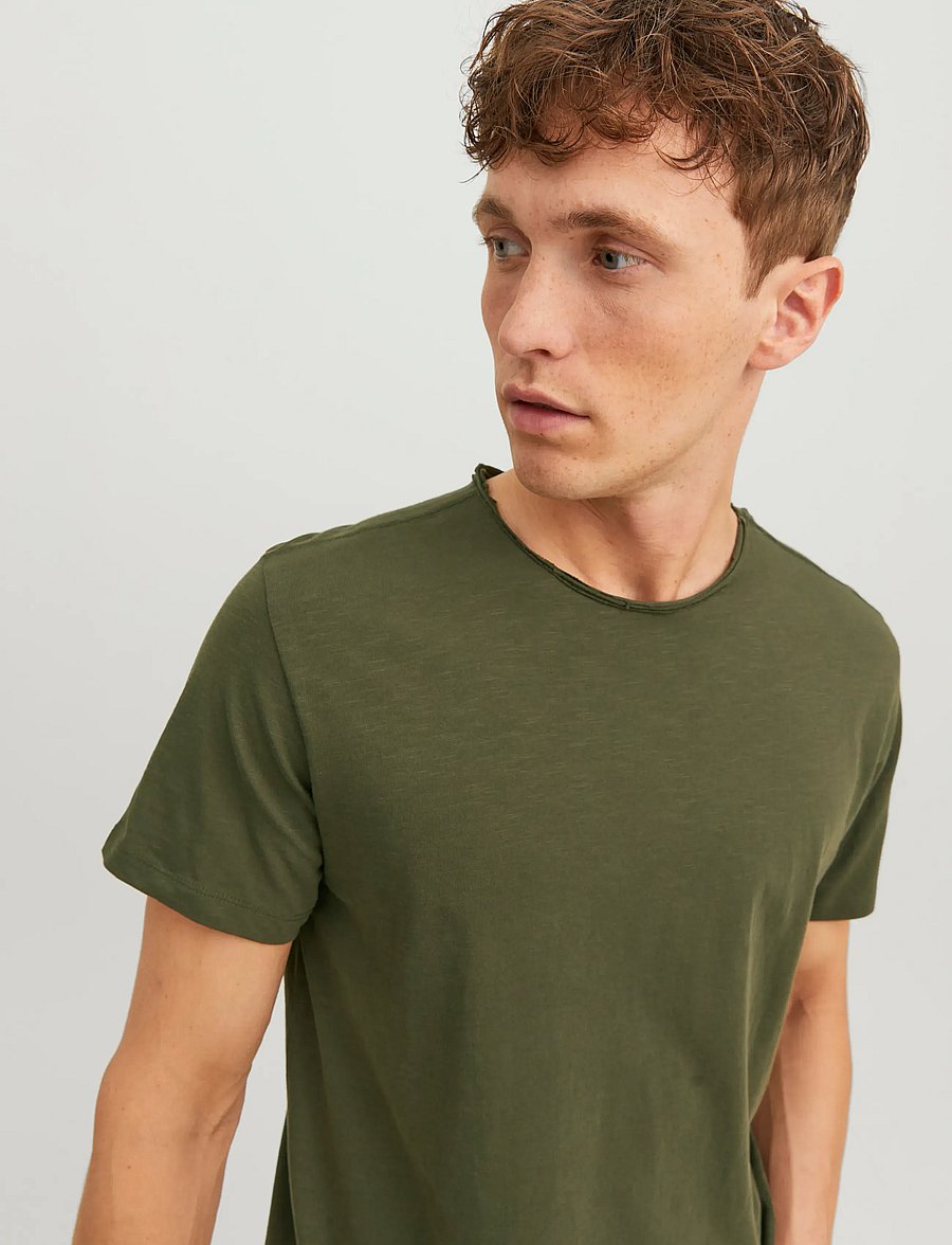 Jack & Jones - JJEBASHER TEE O-NECK SS NOOS - kurzärmelig - forest night - 5