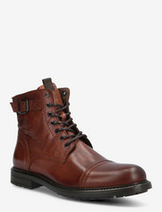 JFWSHELBY LEATHER BOOT SN - COGNAC