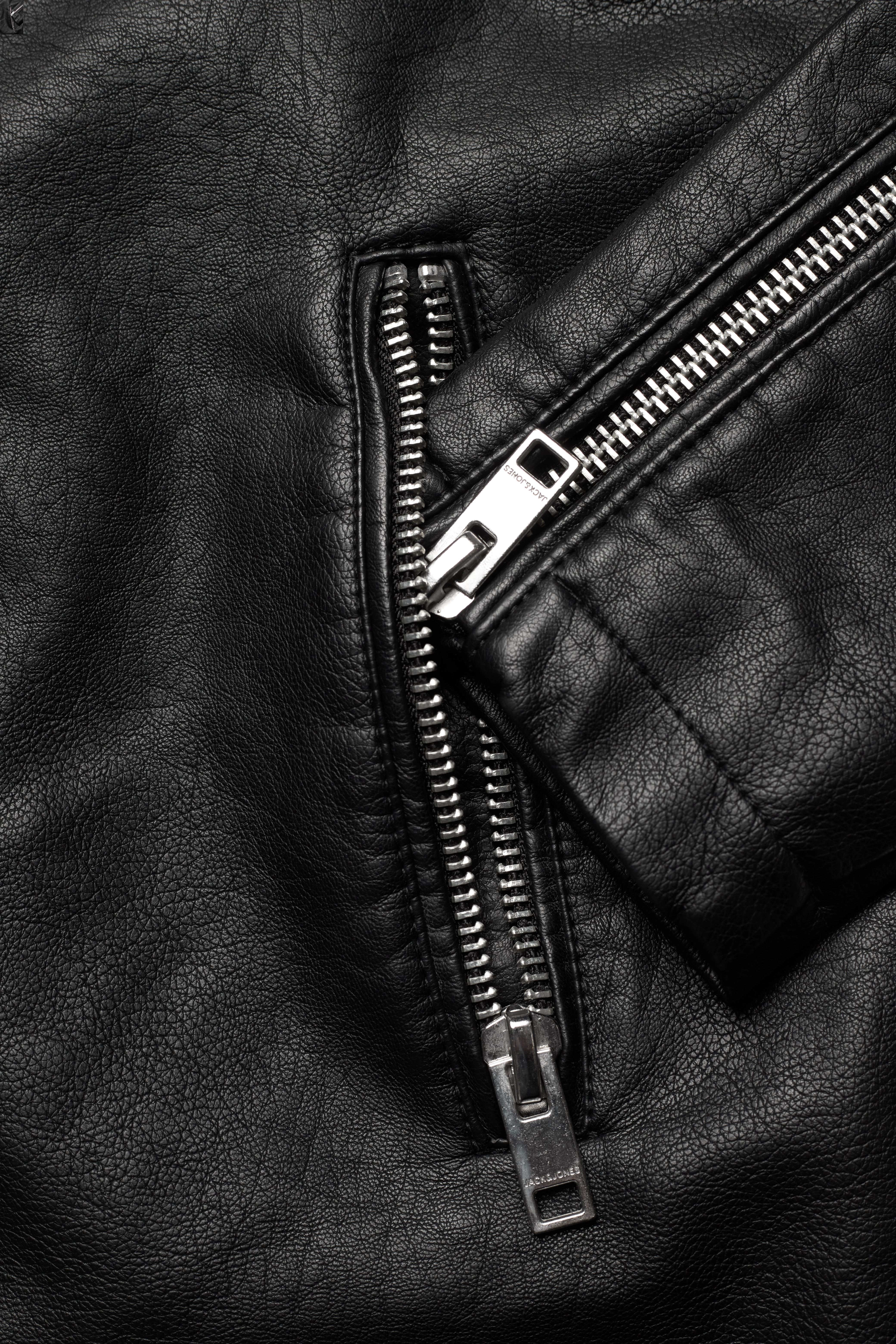 Jack & Jones - JORJUNGLE BIKER JACKET - black - 4