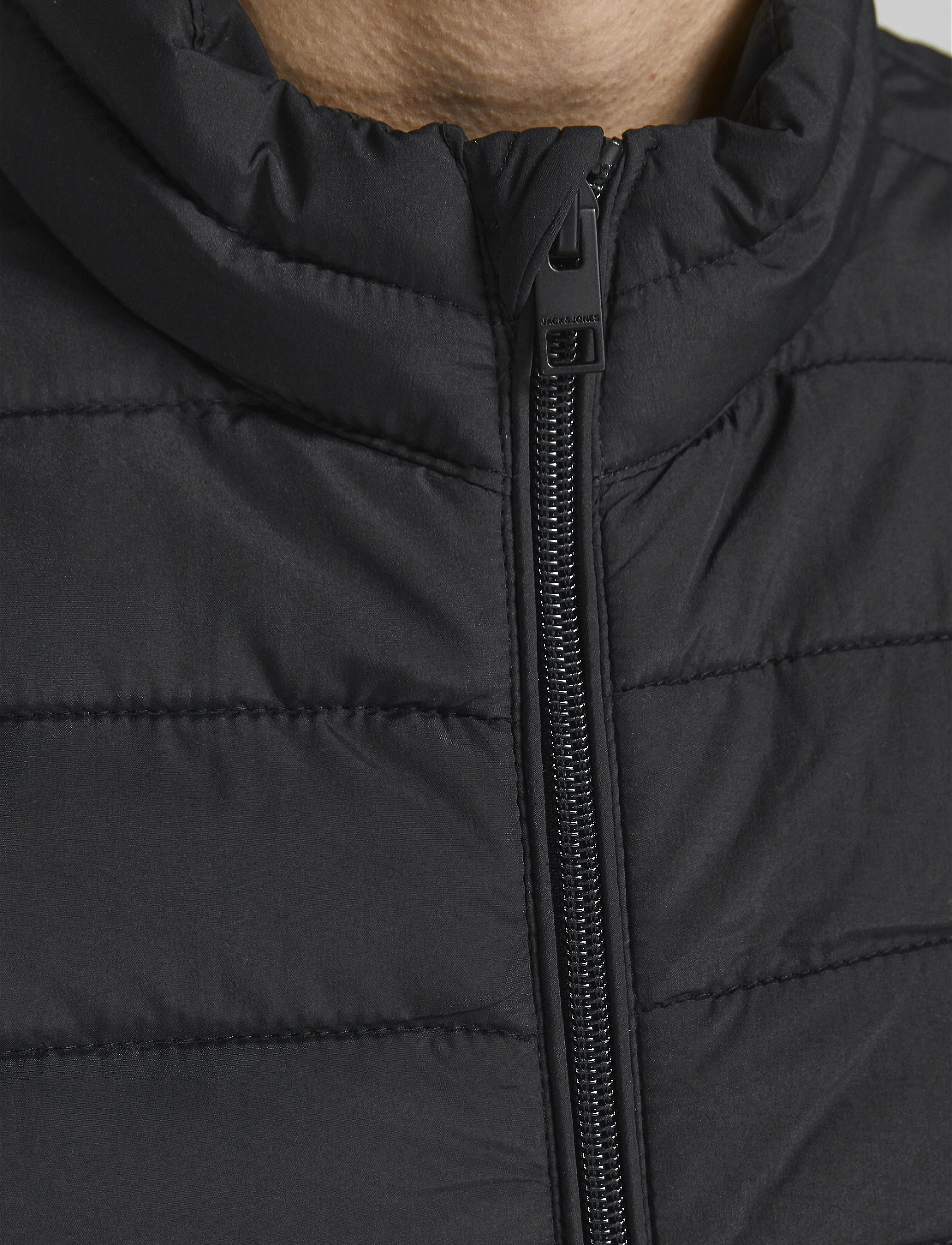 Jack & Jones - JJERECYCLE BODYWARMER NOOS - westen - black - 4