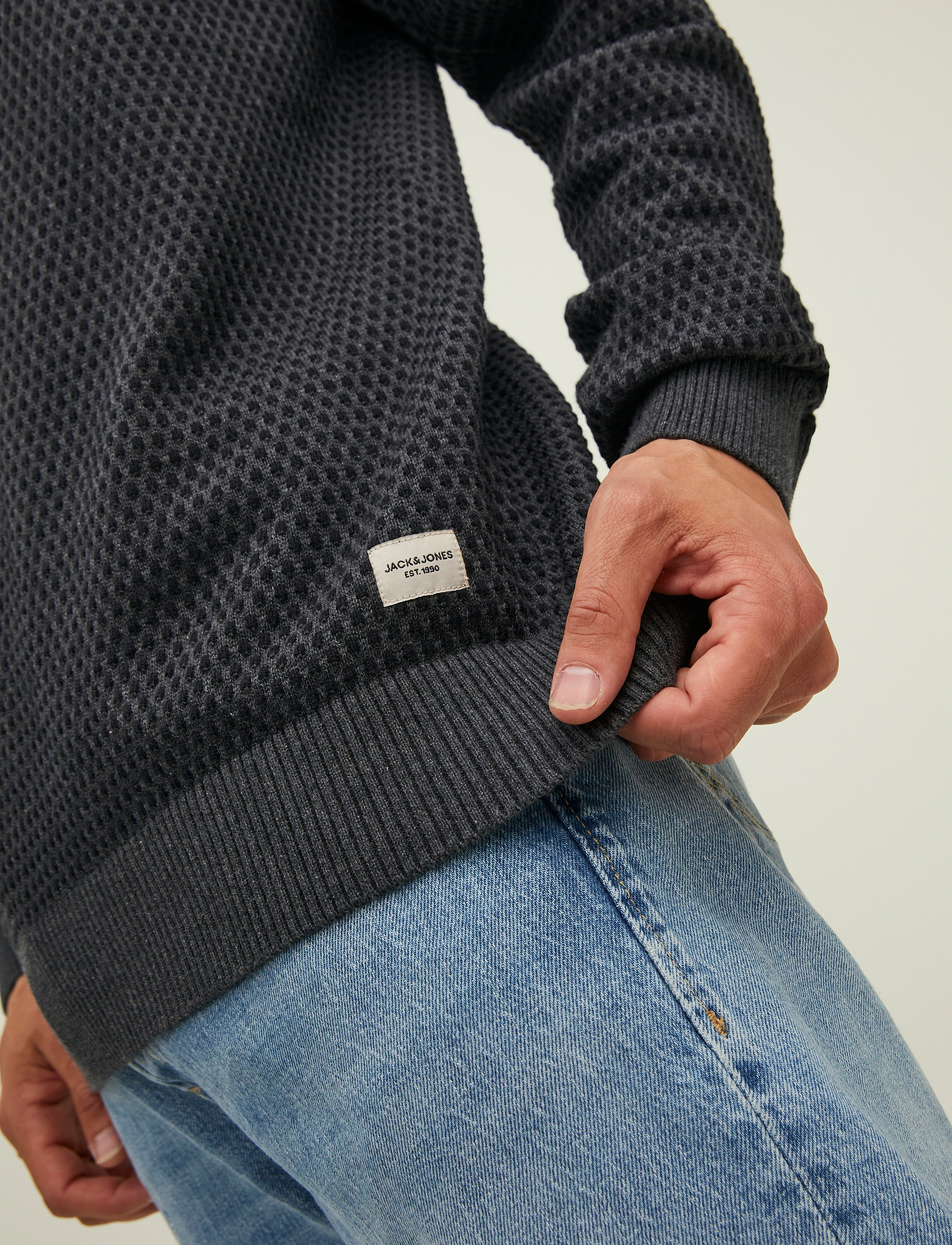 Jack & Jones - JJEATLAS KNIT CREW NECK NOOS - dark grey melange - 4