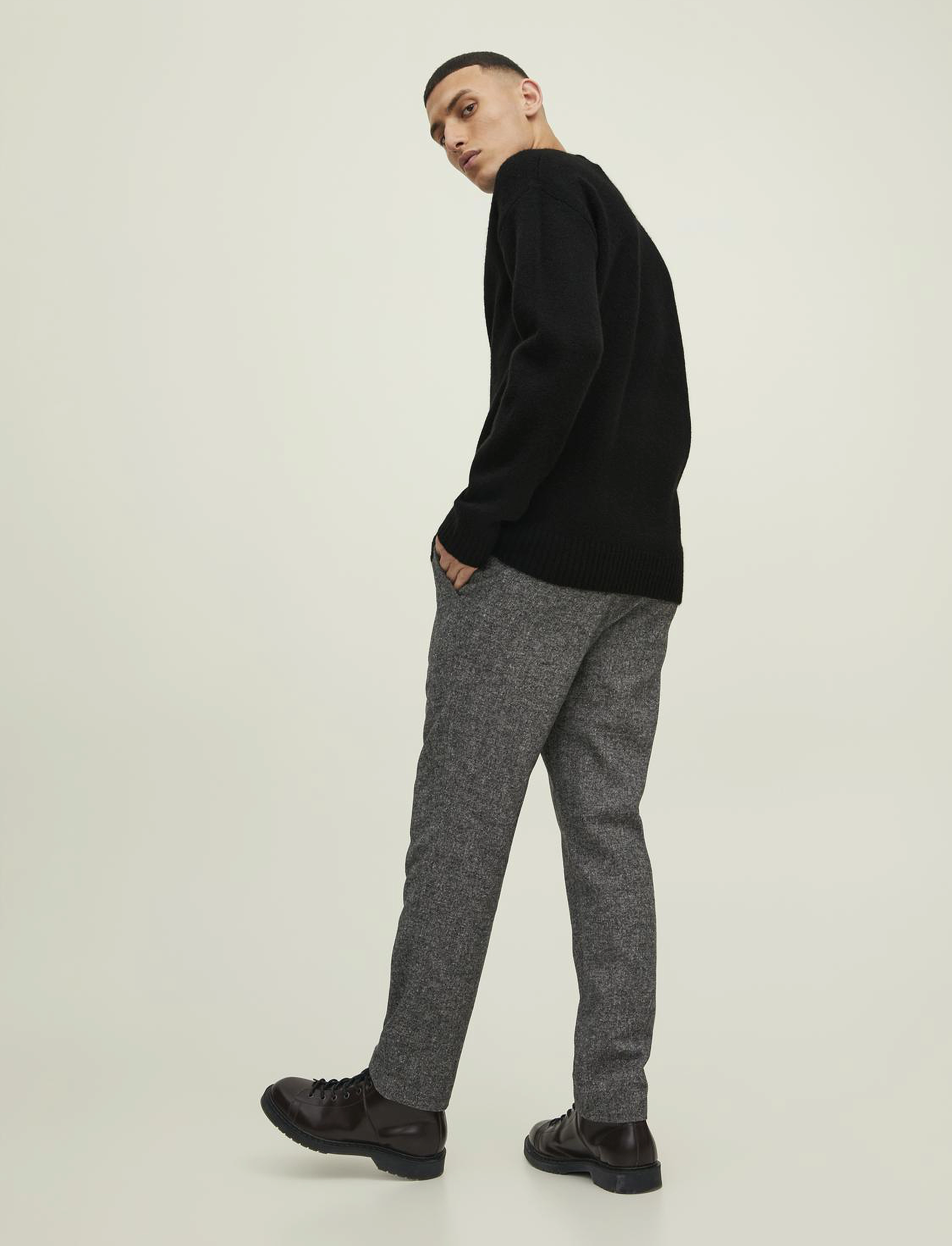Jack & Jones - JOROLLIE KNIT CREW NECK SN - black - 2