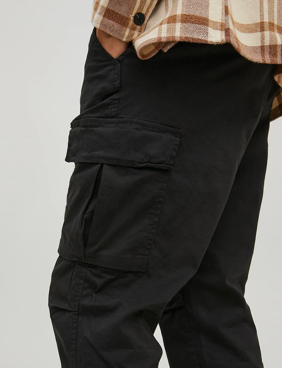 Jack & Jones - JPSTACE TUCKER CARGO AMA NOOS - cargohose - black - 4