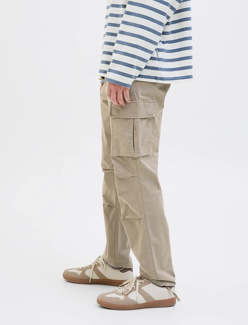Jack & Jones - JPSTACE TUCKER CARGO AMA NOOS - cargohose - dune - 4